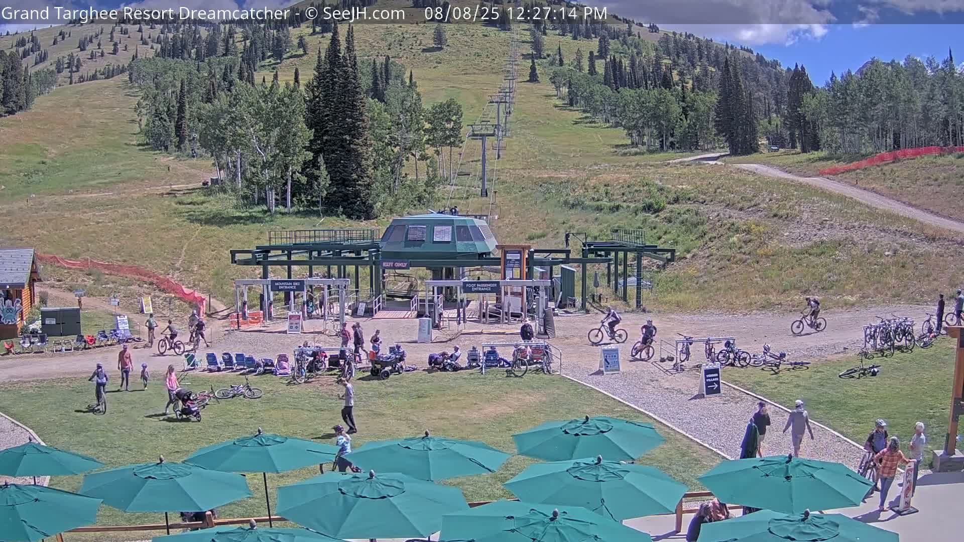 Grand Targhee Resort Ski Lifts & Slopes Live Cam - Alta, Teton, Wyoming, USA