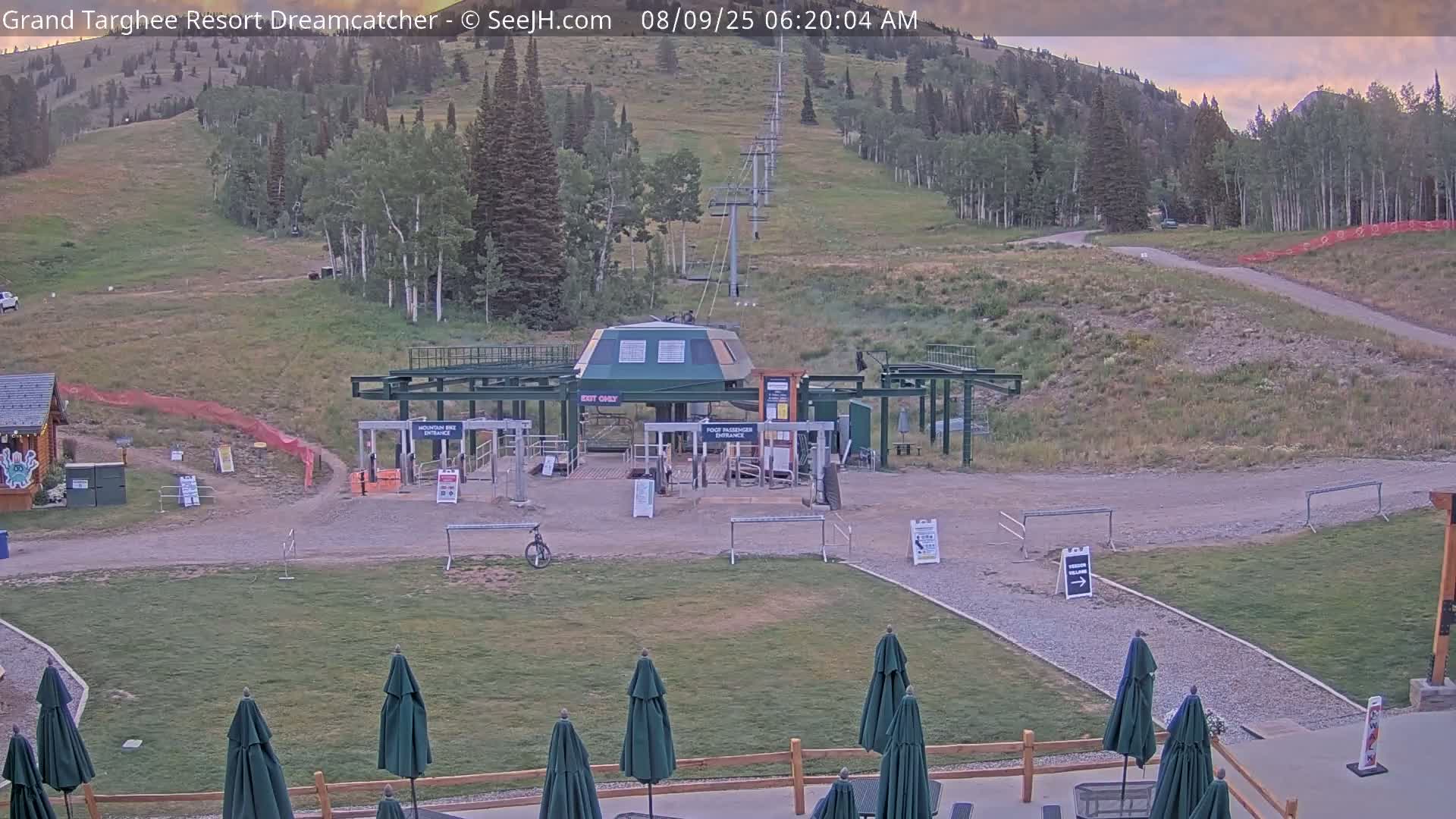 Grand Targhee Resort Ski Lifts & Slopes Live Cam - Alta, Teton, Wyoming, USA
