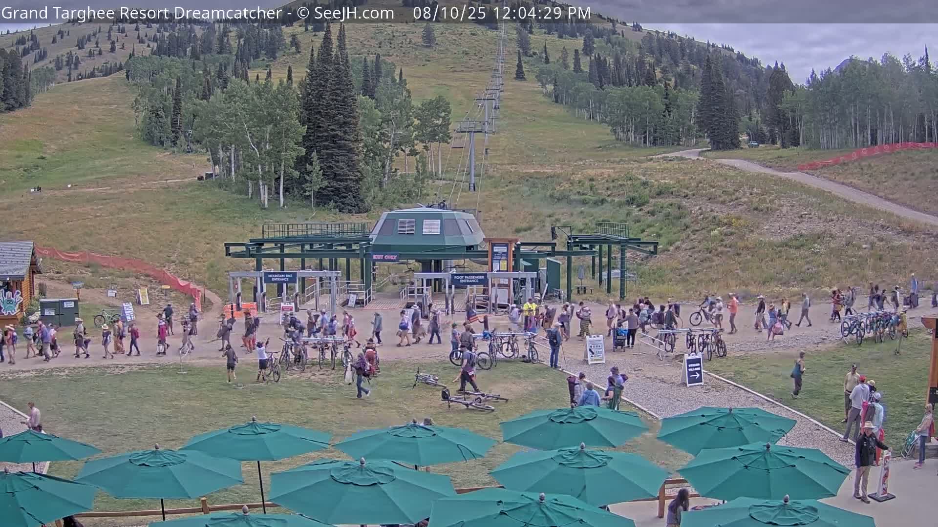 Grand Targhee Resort Ski Lifts & Slopes Live Cam - Alta, Teton, Wyoming, USA