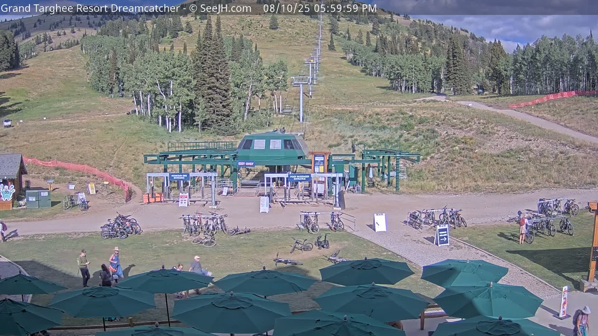 Grand Targhee Resort Ski Lifts & Slopes Live Cam - Alta, Teton, Wyoming, USA