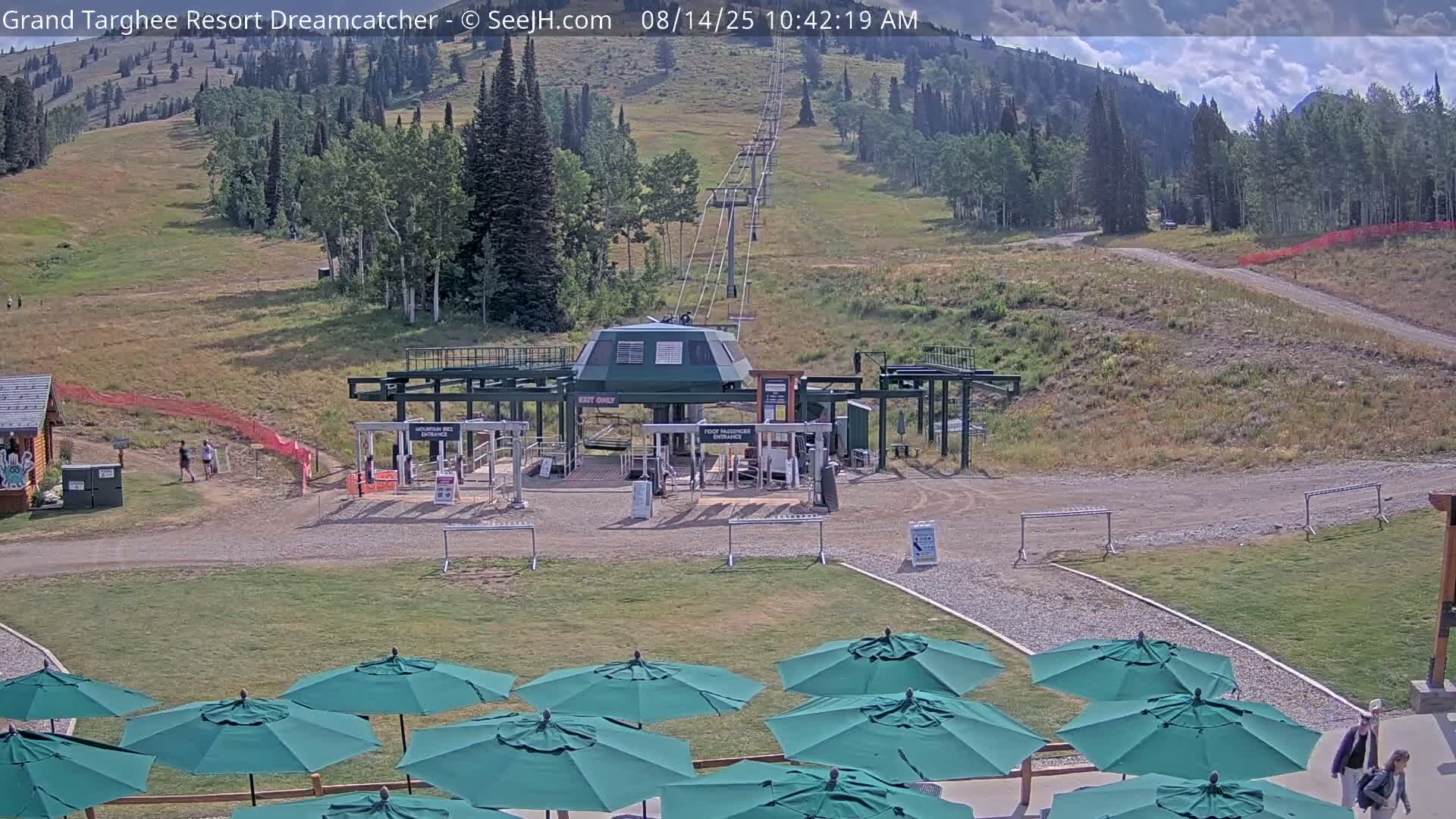 Grand Targhee Resort Ski Lifts & Slopes Live Cam - Alta, Teton, Wyoming, USA