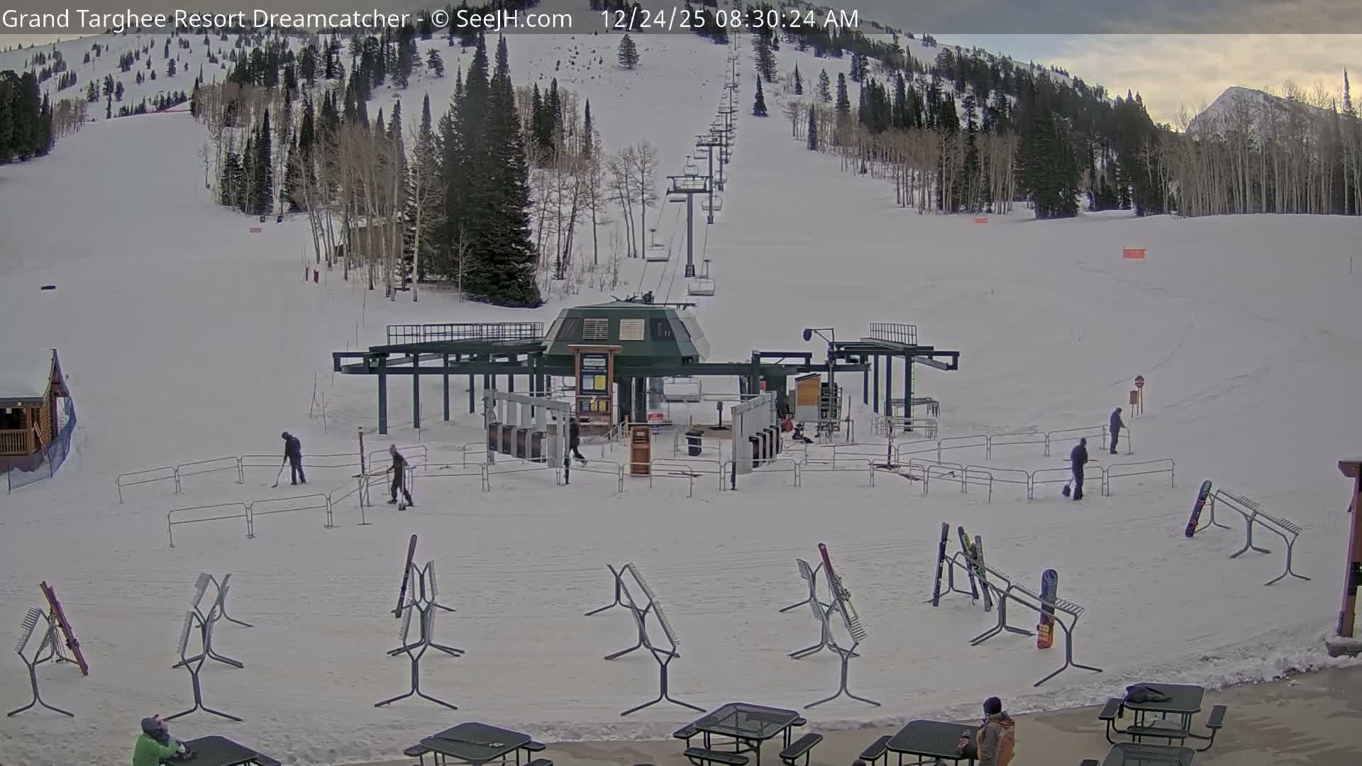 Grand Targhee Resort Ski Lifts & Slopes Live Cam - Alta, Teton, Wyoming, USA
