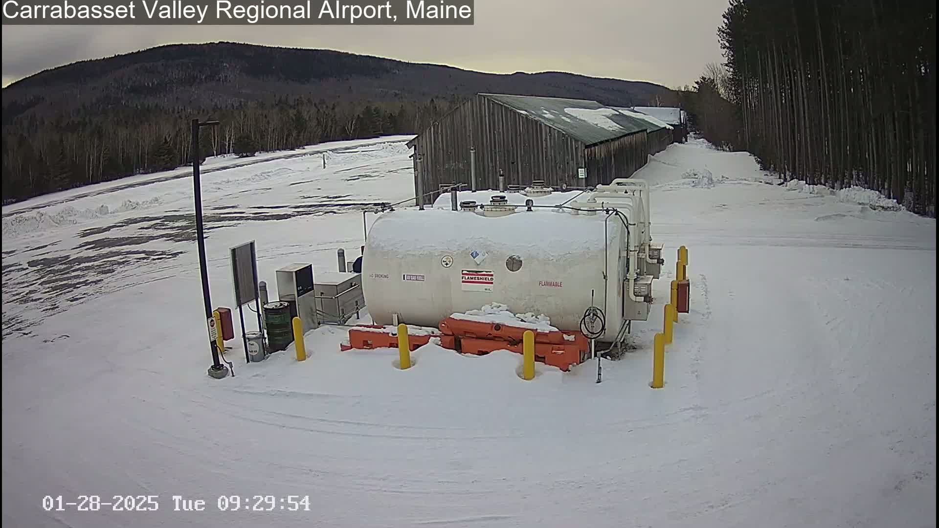 Kingsfield, Carrabassett Valley, Sugarloaf Regional Airport Live Cam - Kingsfield, Franklin, Maine, USA