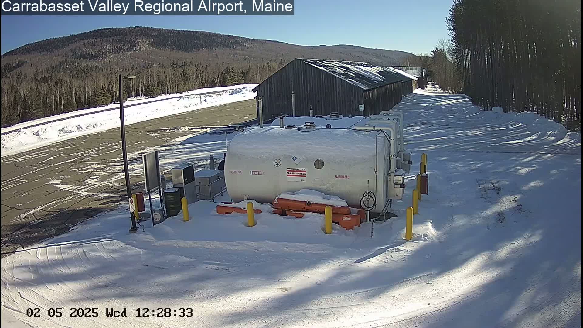 Kingsfield, Carrabassett Valley, Sugarloaf Regional Airport Live Cam - Kingsfield, Franklin, Maine, USA