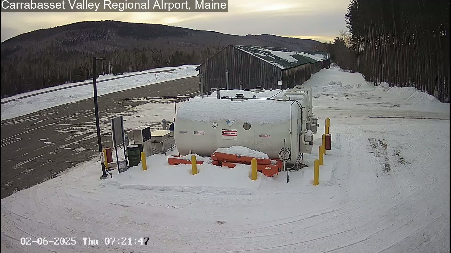Kingsfield, Carrabassett Valley, Sugarloaf Regional Airport Live Cam - Kingsfield, Franklin, Maine, USA