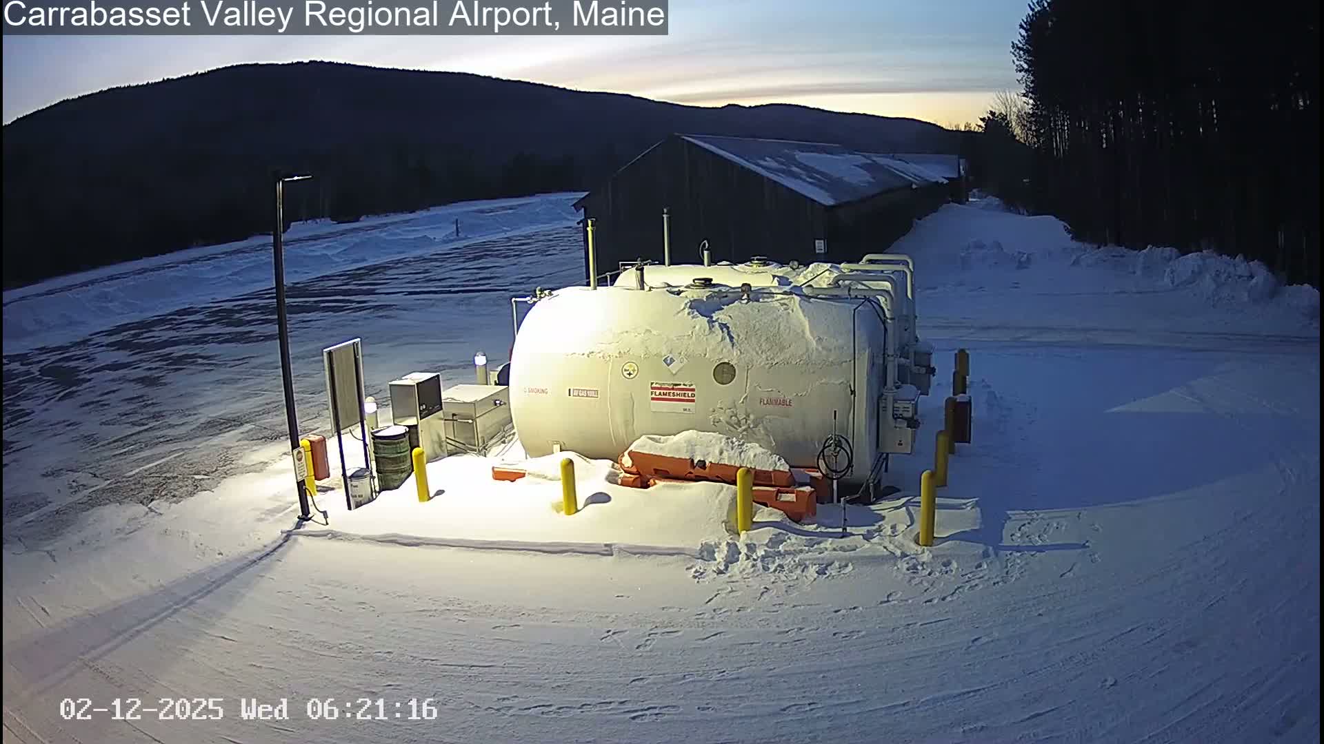 Kingsfield, Carrabassett Valley, Sugarloaf Regional Airport Live Cam - Kingsfield, Franklin, Maine, USA