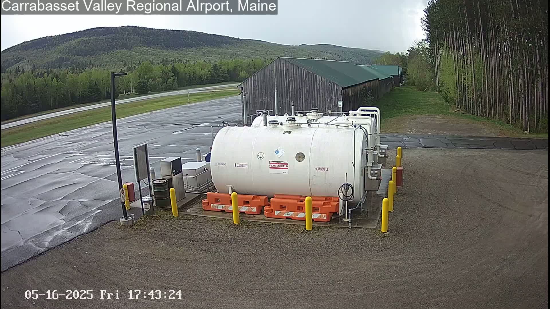 Kingsfield, Carrabassett Valley, Sugarloaf Regional Airport Live Cam - Kingsfield, Franklin, Maine, USA