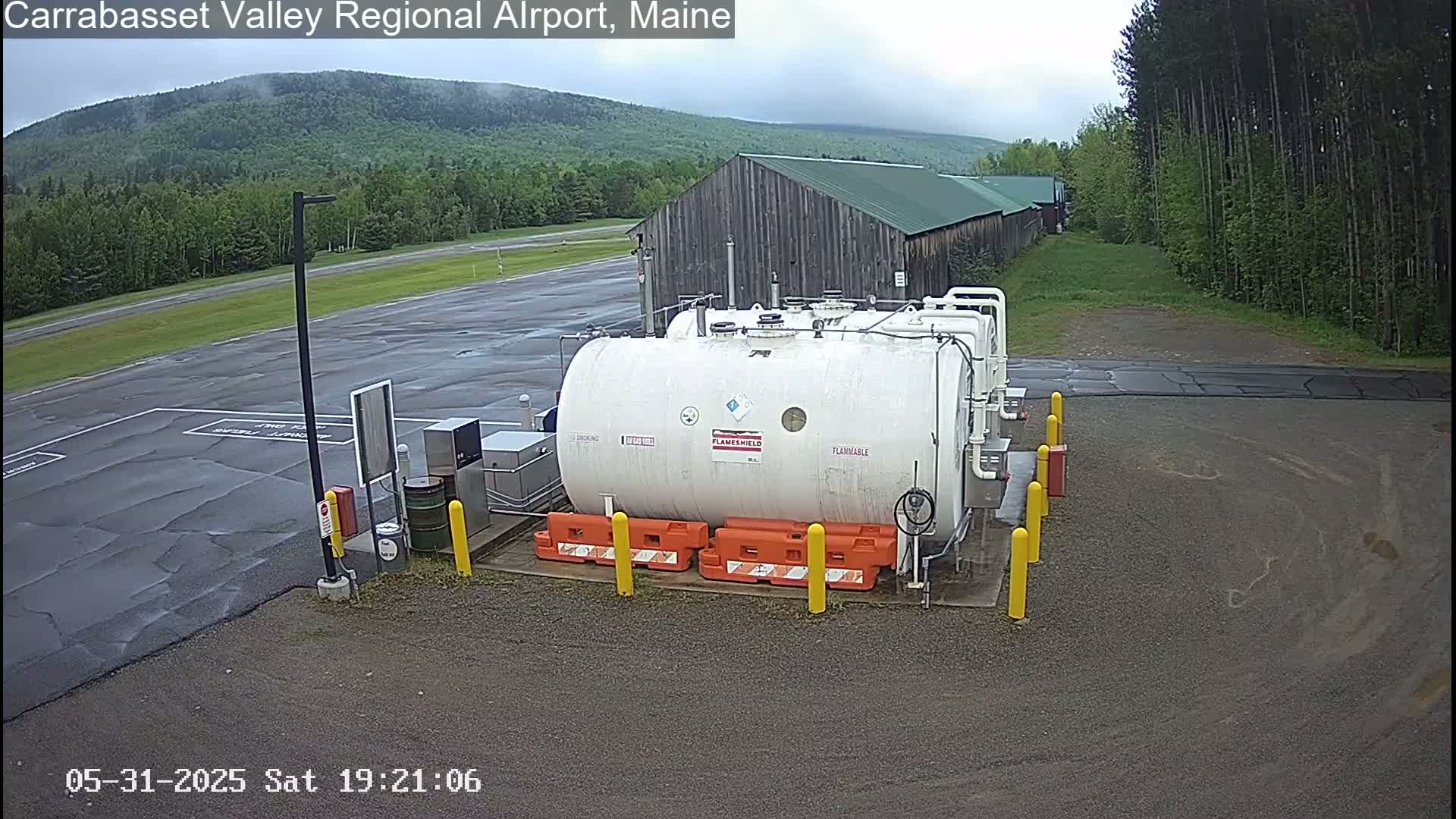 Kingsfield, Carrabassett Valley, Sugarloaf Regional Airport Live Cam - Kingsfield, Franklin, Maine, USA