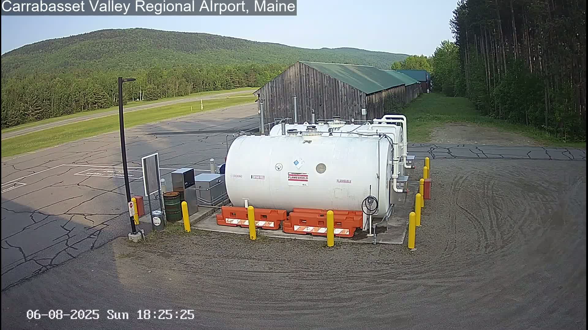 Kingsfield, Carrabassett Valley, Sugarloaf Regional Airport Live Cam - Kingsfield, Franklin, Maine, USA