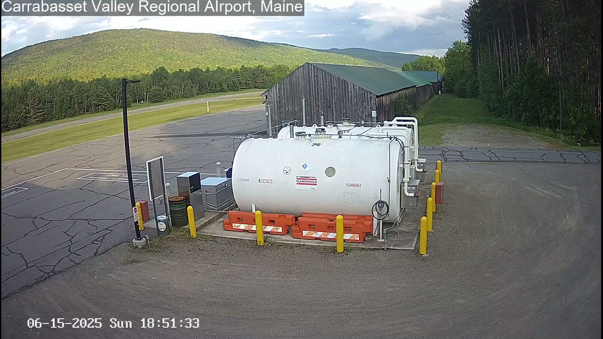 Kingsfield, Carrabassett Valley, Sugarloaf Regional Airport Live Cam - Kingsfield, Franklin, Maine, USA