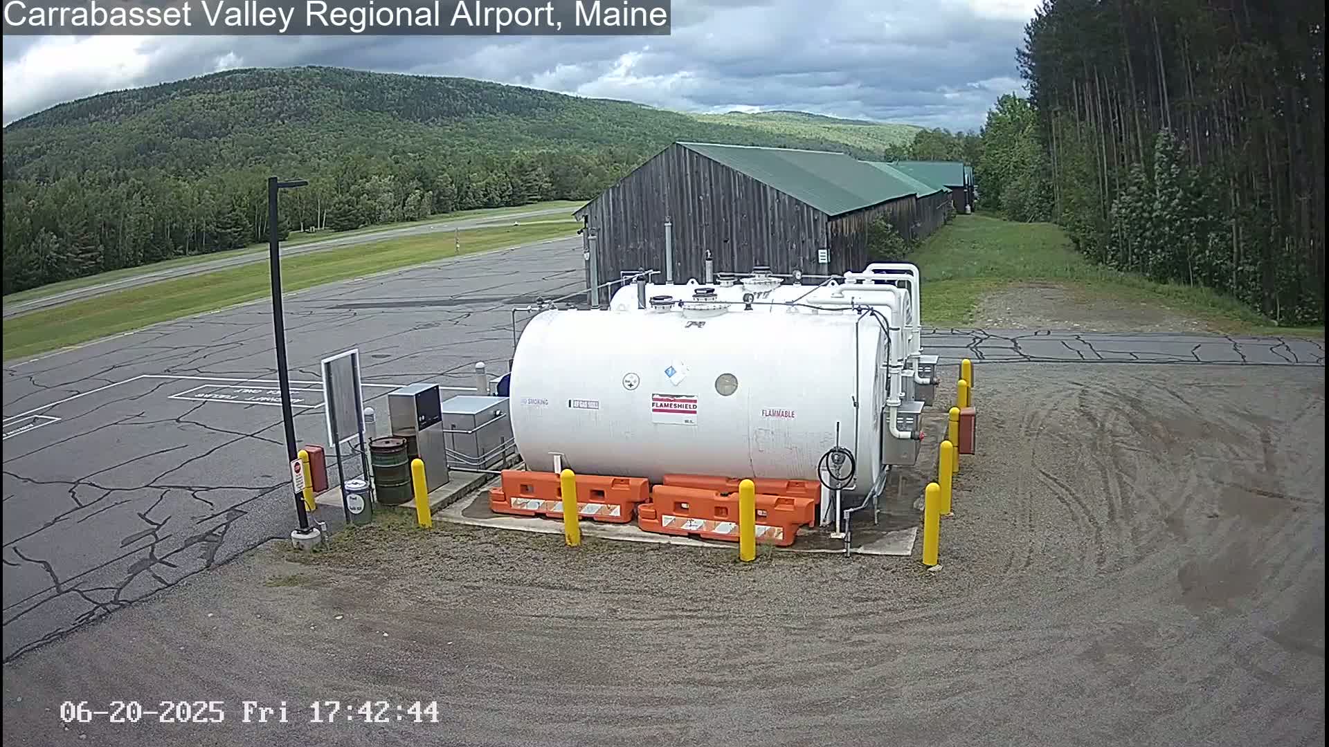Kingsfield, Carrabassett Valley, Sugarloaf Regional Airport Live Cam - Kingsfield, Franklin, Maine, USA