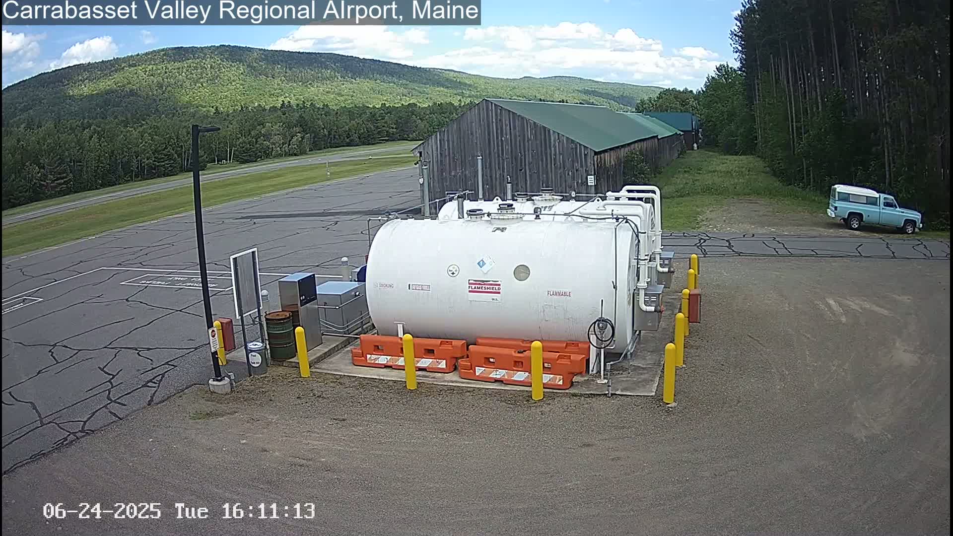 Kingsfield, Carrabassett Valley, Sugarloaf Regional Airport Live Cam - Kingsfield, Franklin, Maine, USA