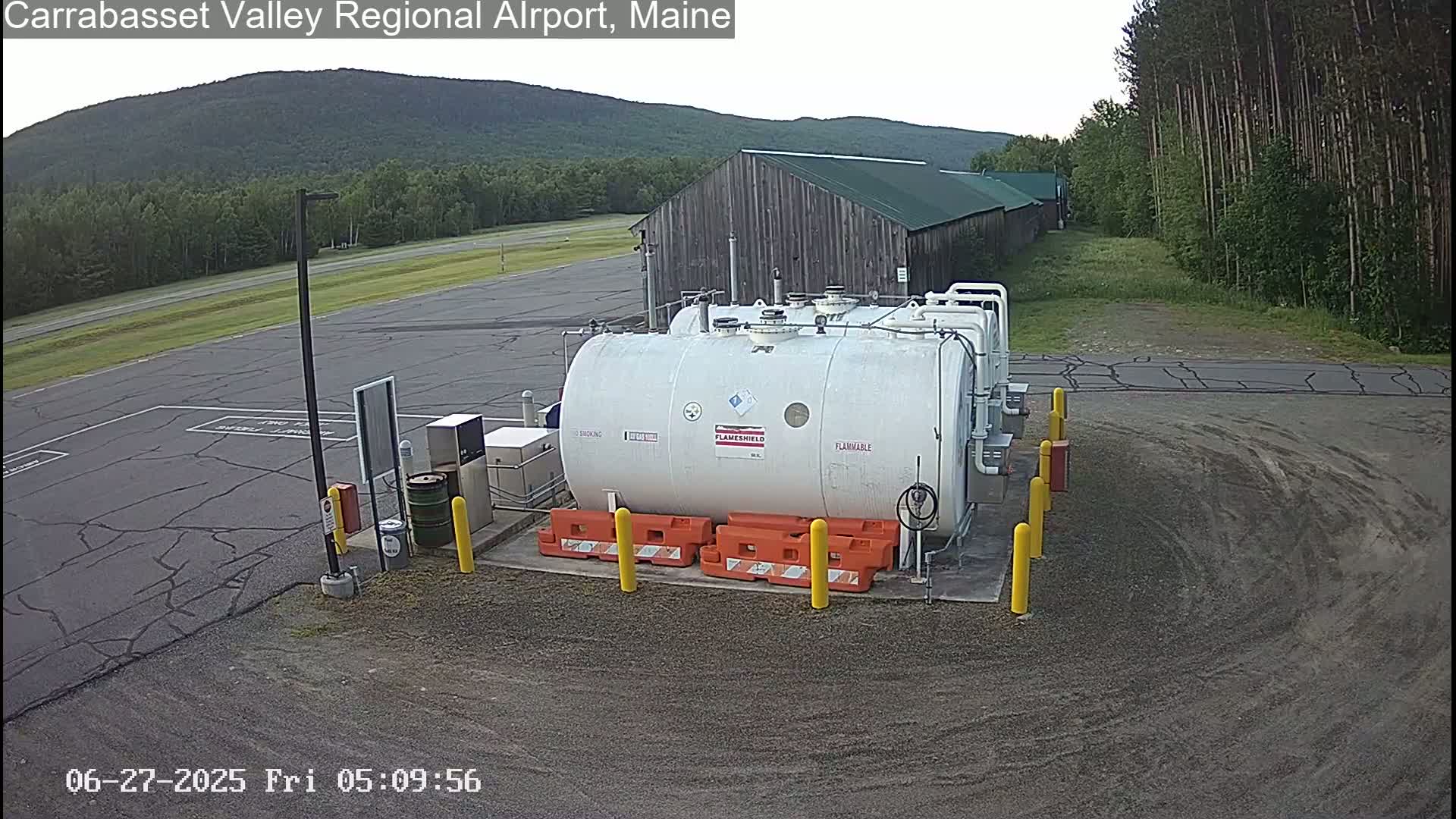 Kingsfield, Carrabassett Valley, Sugarloaf Regional Airport Live Cam - Kingsfield, Franklin, Maine, USA