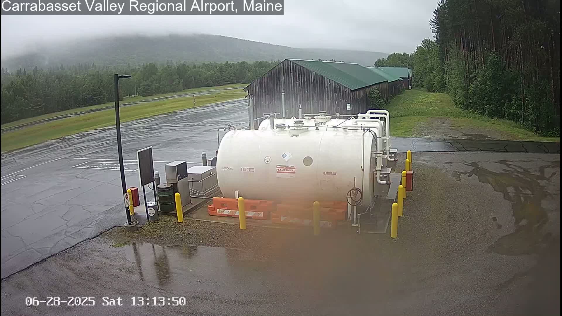 Kingsfield, Carrabassett Valley, Sugarloaf Regional Airport Live Cam - Kingsfield, Franklin, Maine, USA