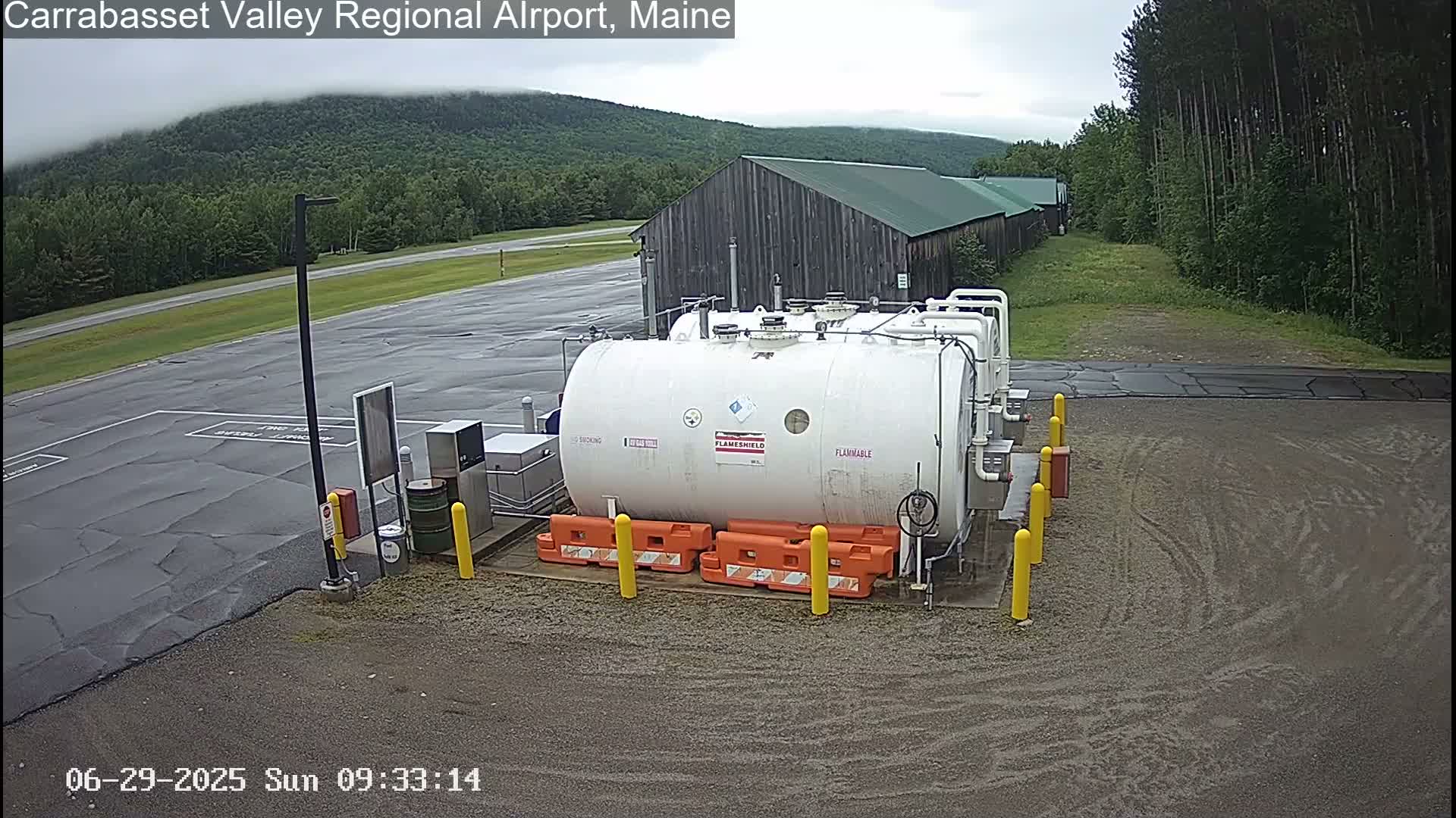 Kingsfield, Carrabassett Valley, Sugarloaf Regional Airport Live Cam - Kingsfield, Franklin, Maine, USA