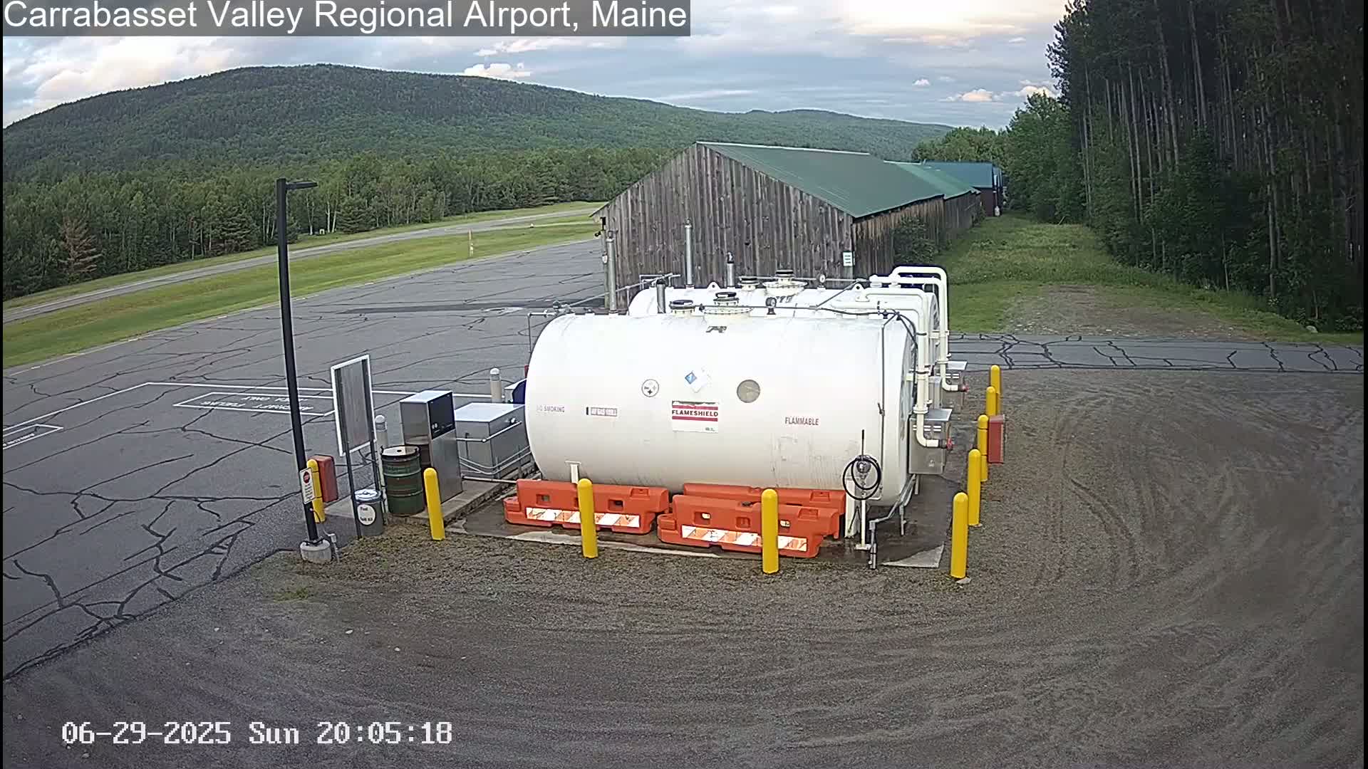 Kingsfield, Carrabassett Valley, Sugarloaf Regional Airport Live Cam - Kingsfield, Franklin, Maine, USA
