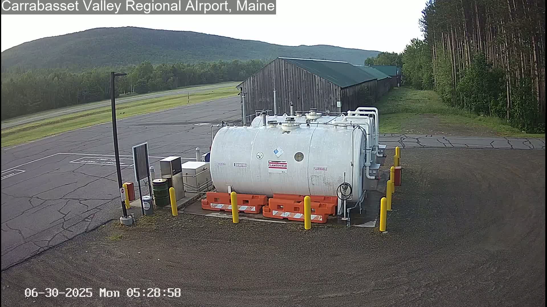 Kingsfield, Carrabassett Valley, Sugarloaf Regional Airport Live Cam - Kingsfield, Franklin, Maine, USA