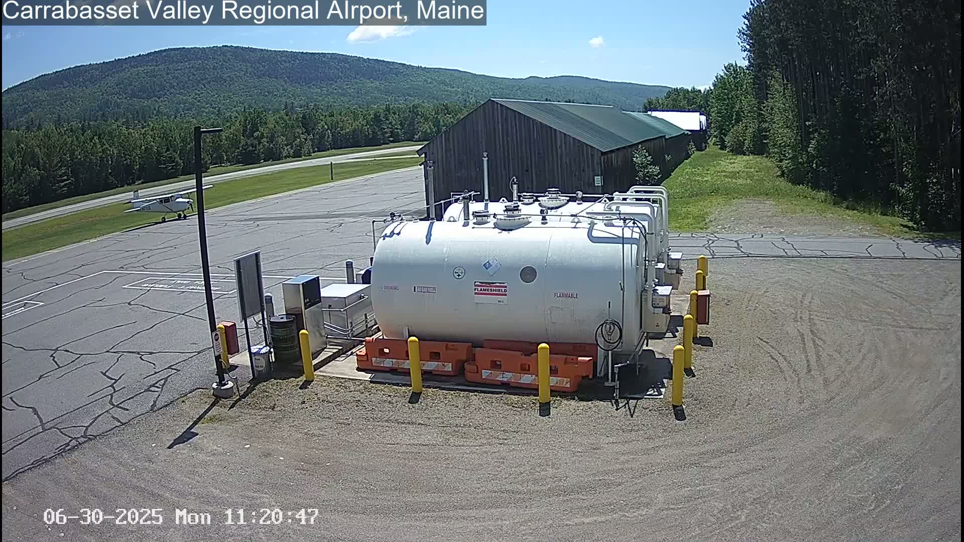 Kingsfield, Carrabassett Valley, Sugarloaf Regional Airport Live Cam - Kingsfield, Franklin, Maine, USA