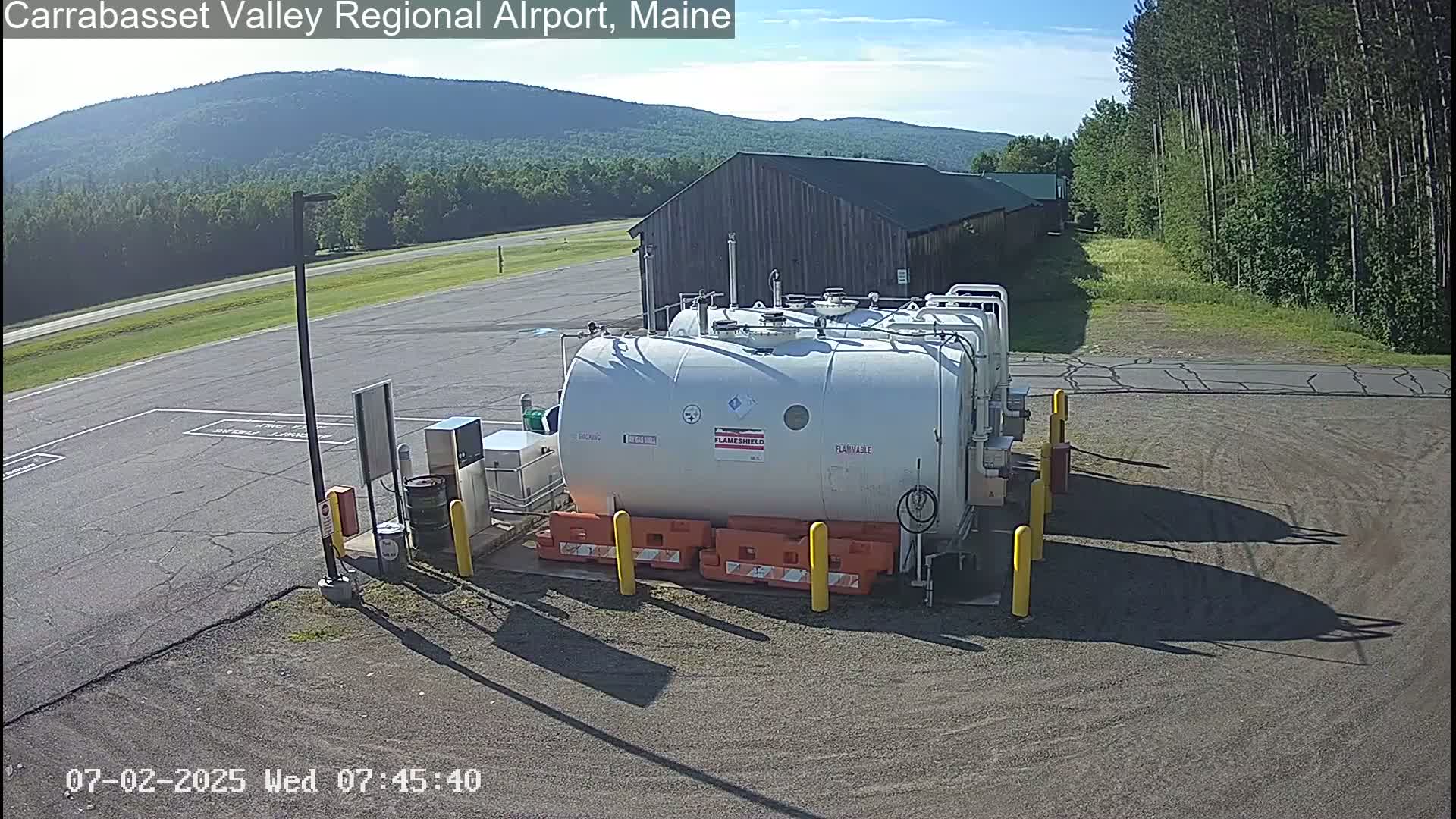 Kingsfield, Carrabassett Valley, Sugarloaf Regional Airport Live Cam - Kingsfield, Franklin, Maine, USA