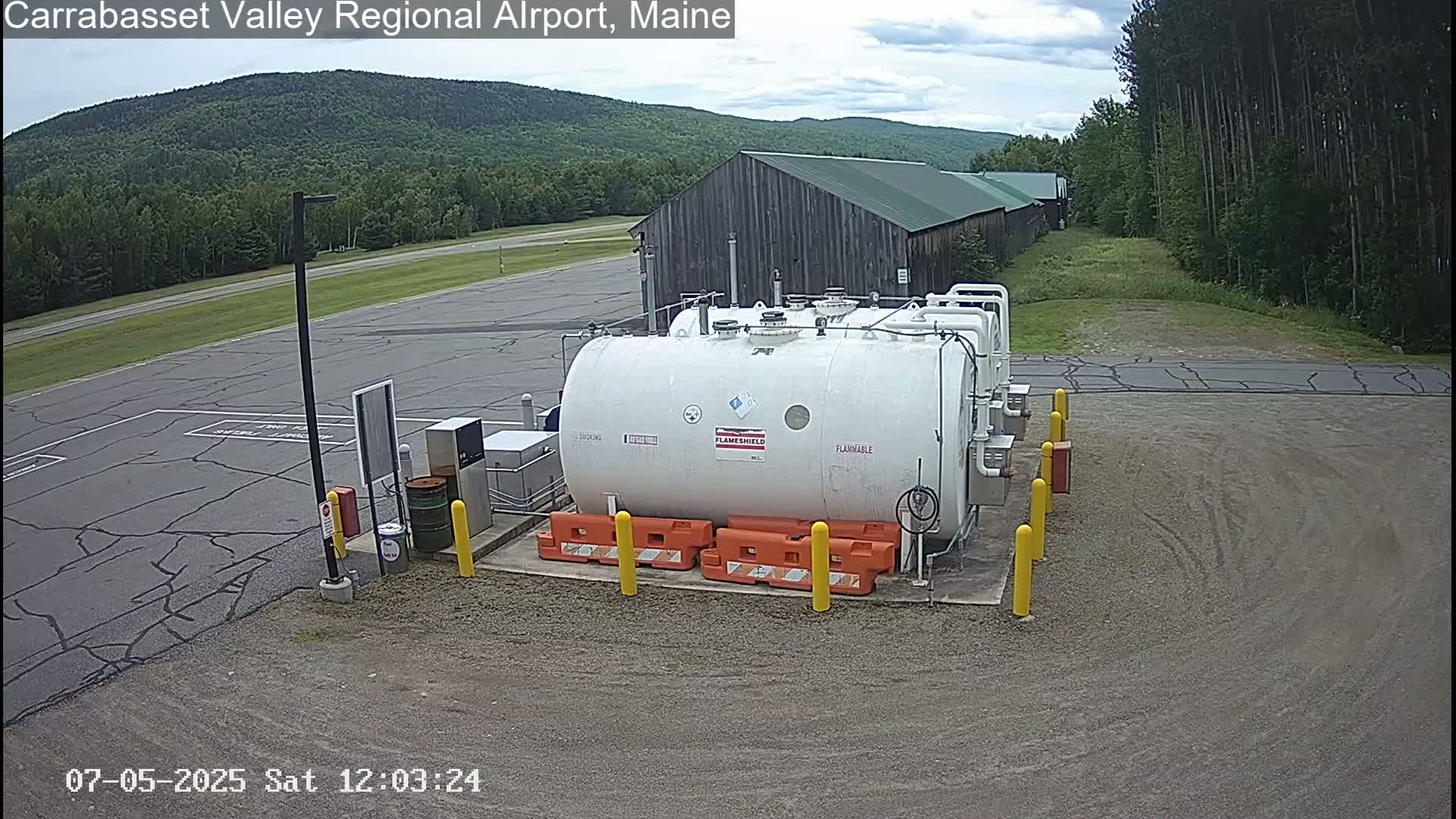 Kingsfield, Carrabassett Valley, Sugarloaf Regional Airport Live Cam - Kingsfield, Franklin, Maine, USA