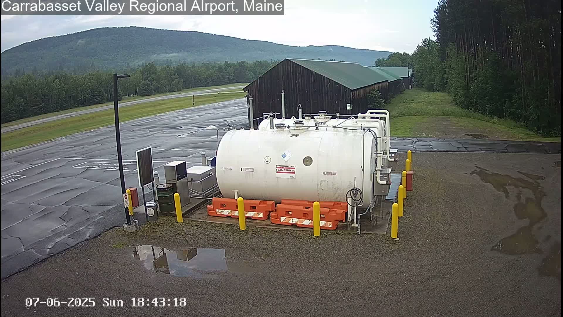 Kingsfield, Carrabassett Valley, Sugarloaf Regional Airport Live Cam - Kingsfield, Franklin, Maine, USA