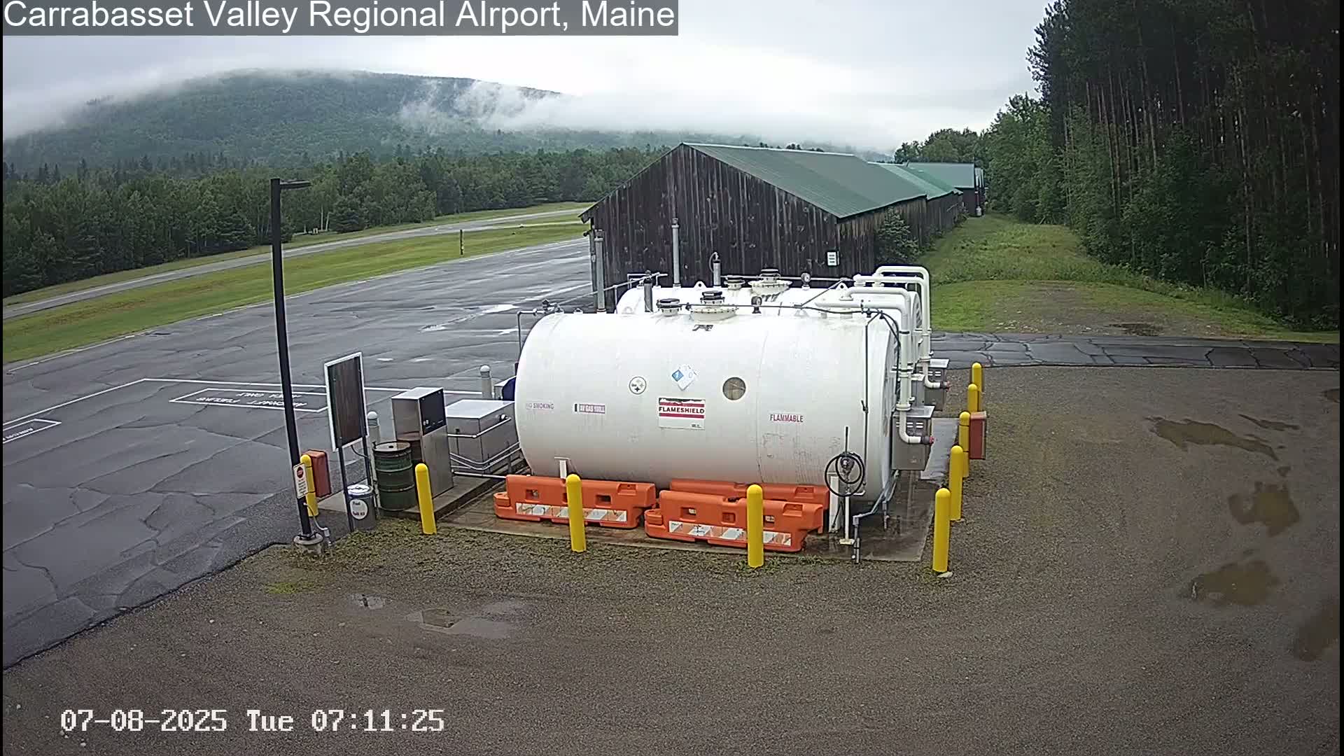 Kingsfield, Carrabassett Valley, Sugarloaf Regional Airport Live Cam - Kingsfield, Franklin, Maine, USA