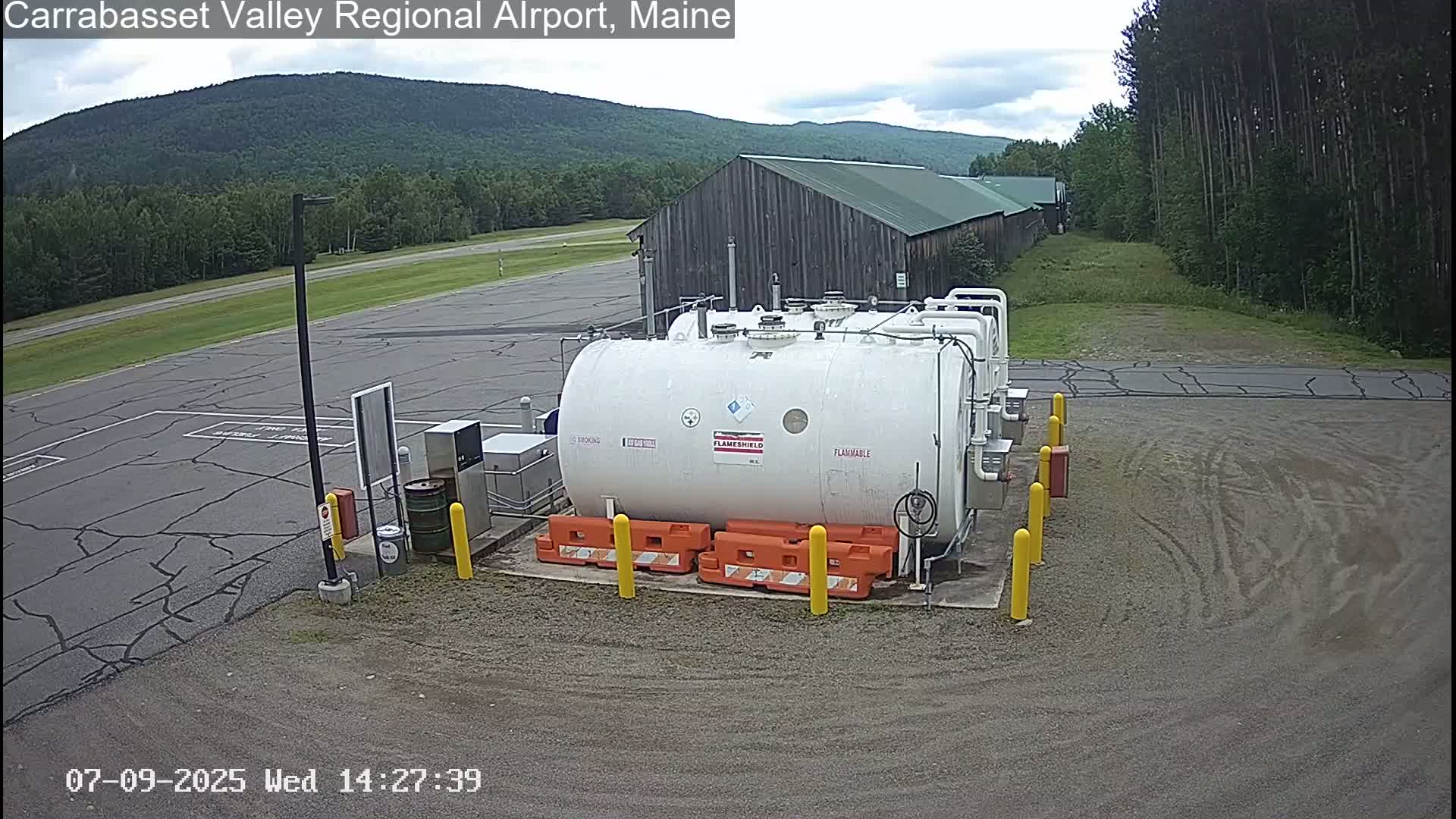 Kingsfield, Carrabassett Valley, Sugarloaf Regional Airport Live Cam - Kingsfield, Franklin, Maine, USA