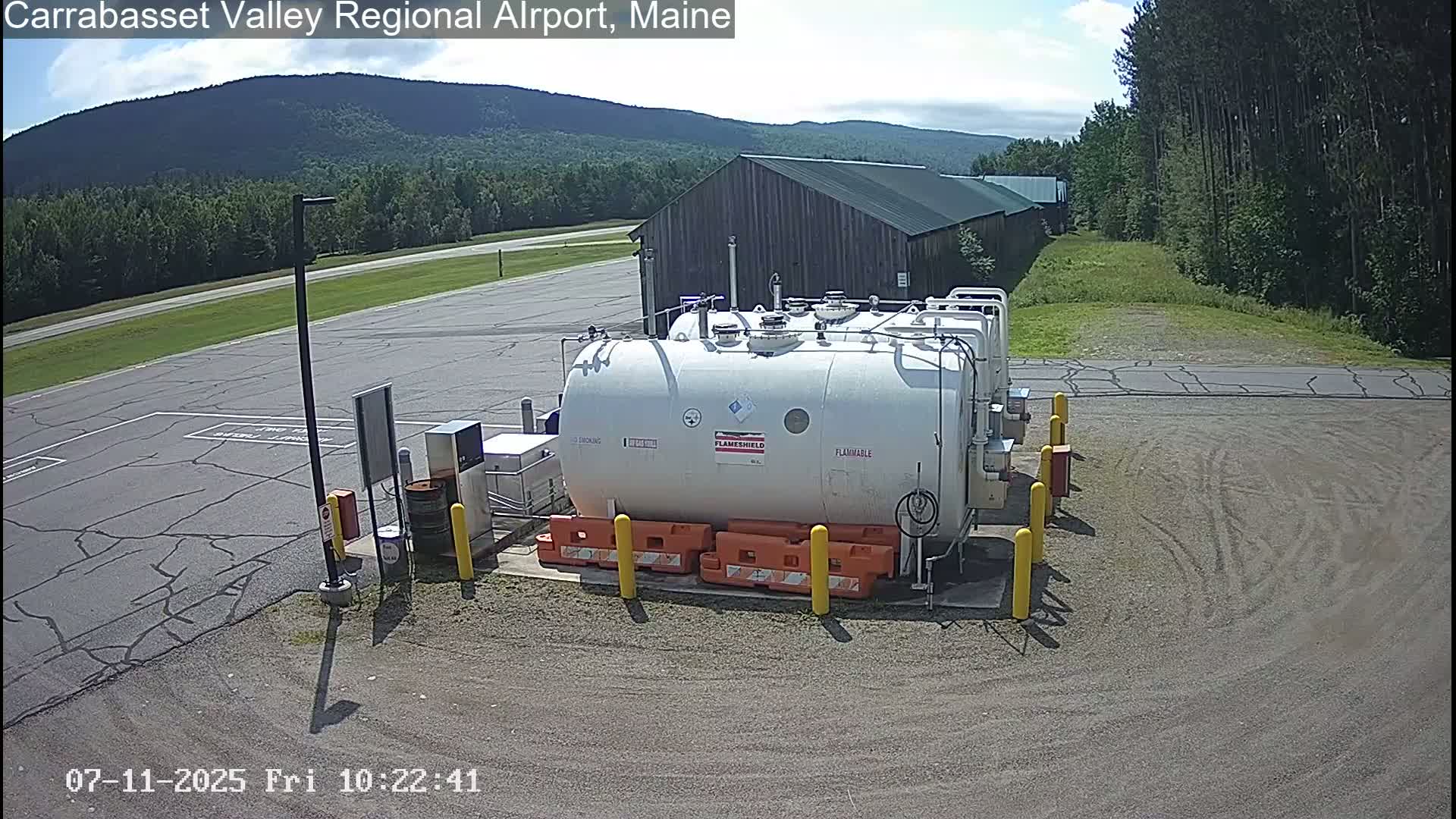 Kingsfield, Carrabassett Valley, Sugarloaf Regional Airport Live Cam - Kingsfield, Franklin, Maine, USA