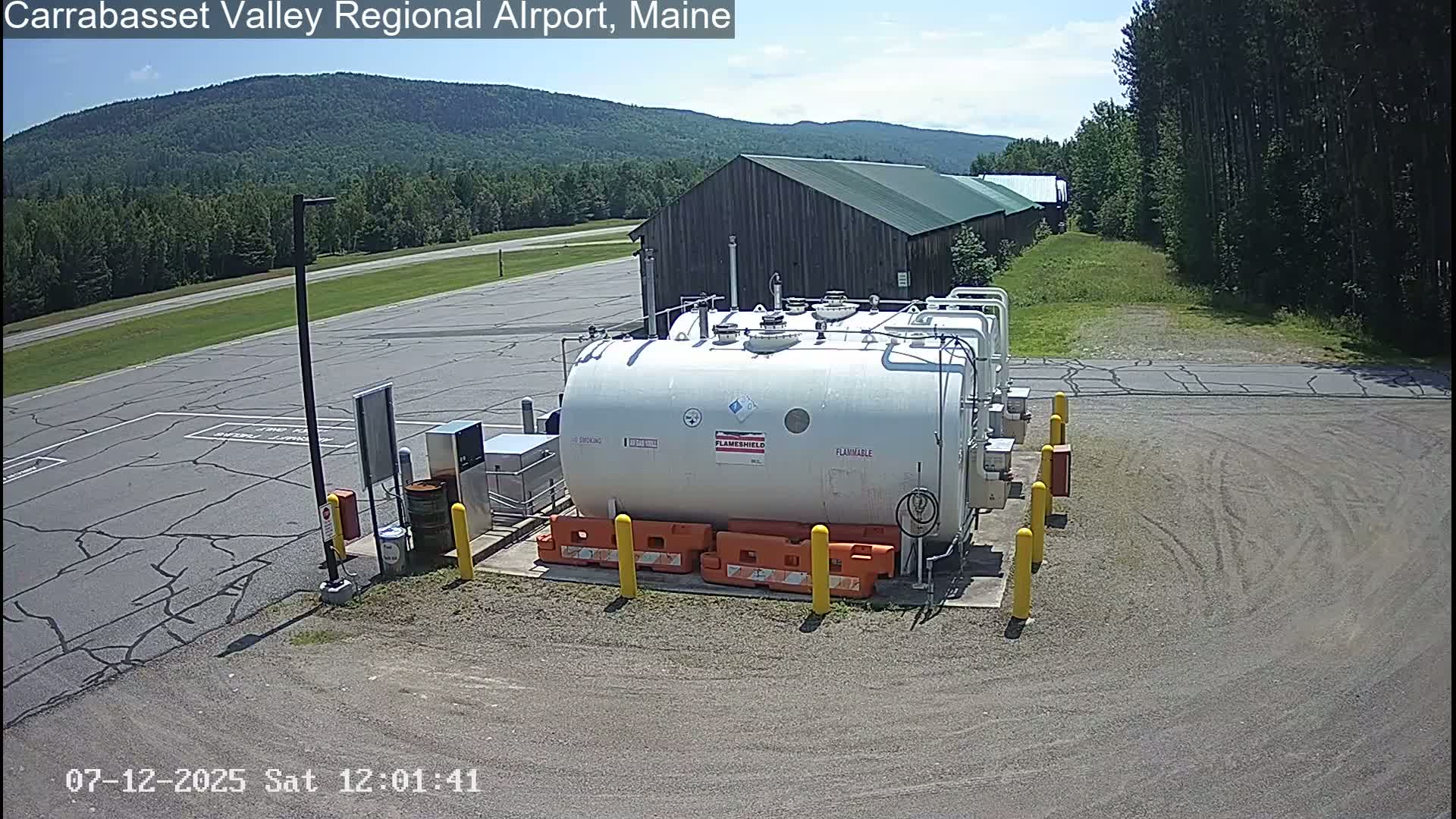 Kingsfield, Carrabassett Valley, Sugarloaf Regional Airport Live Cam - Kingsfield, Franklin, Maine, USA