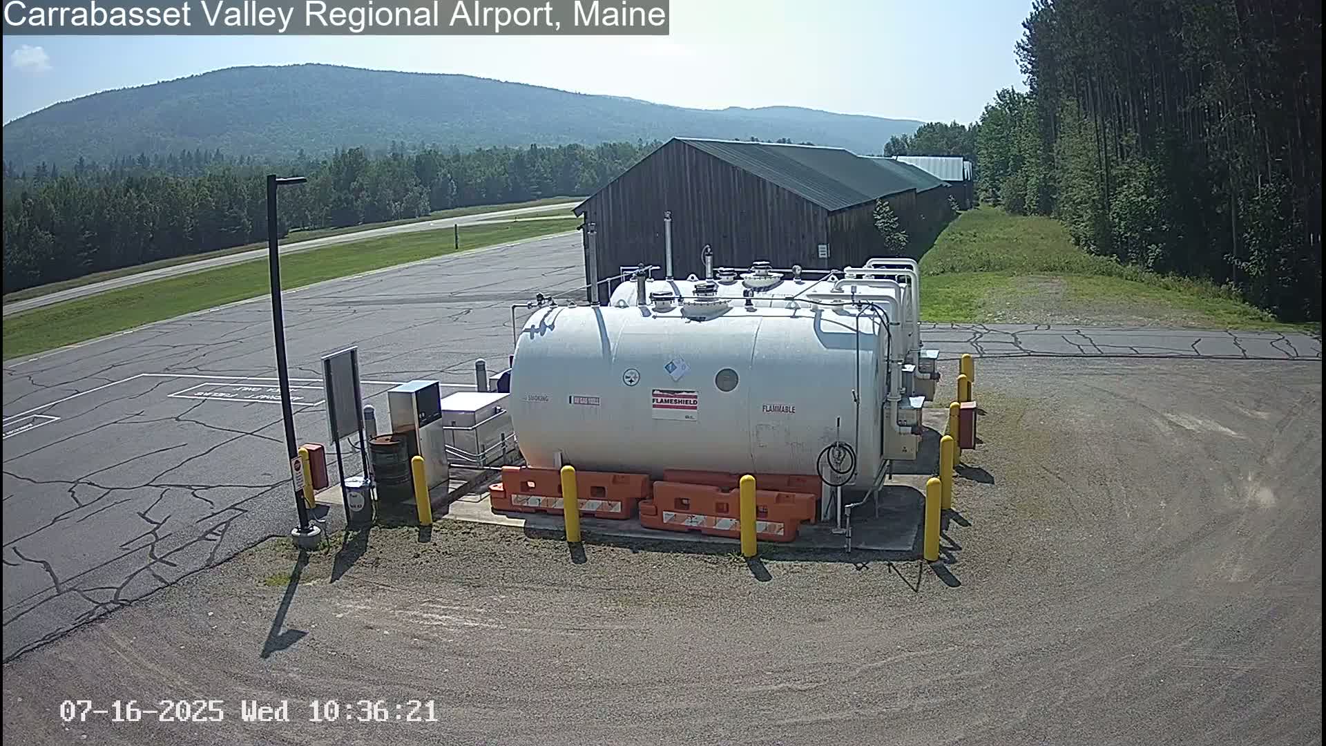 Kingsfield, Carrabassett Valley, Sugarloaf Regional Airport Live Cam - Kingsfield, Franklin, Maine, USA