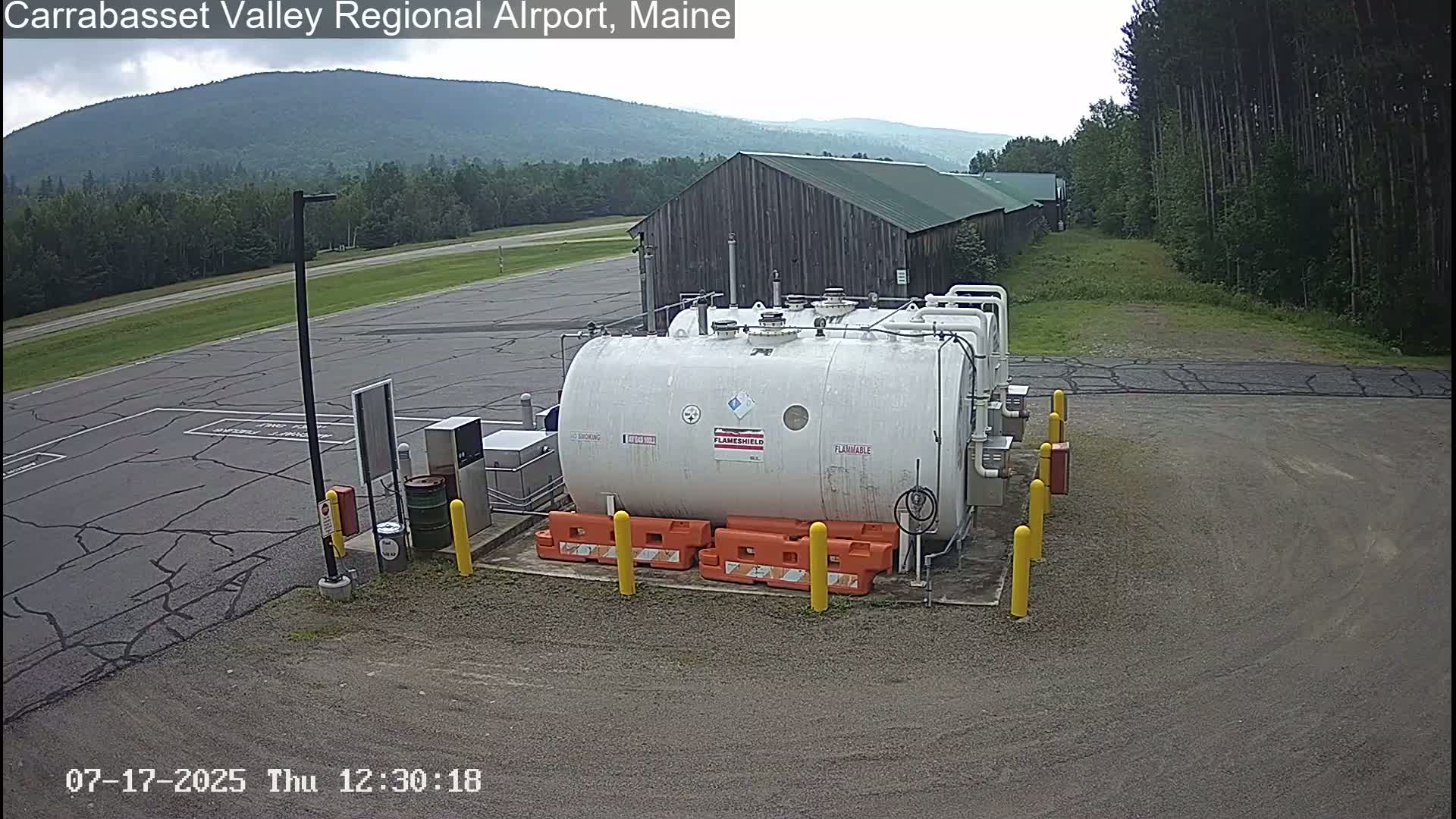 Kingsfield, Carrabassett Valley, Sugarloaf Regional Airport Live Cam - Kingsfield, Franklin, Maine, USA