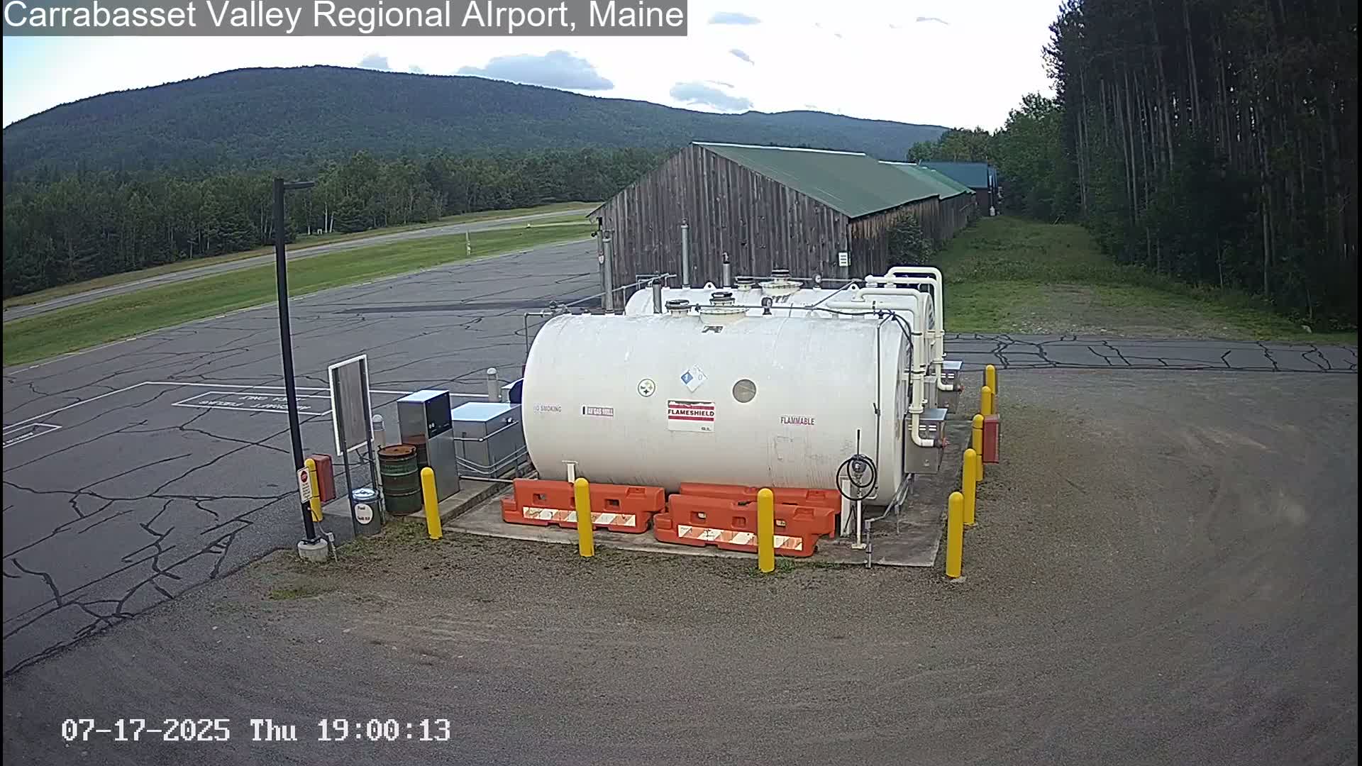 Kingsfield, Carrabassett Valley, Sugarloaf Regional Airport Live Cam - Kingsfield, Franklin, Maine, USA