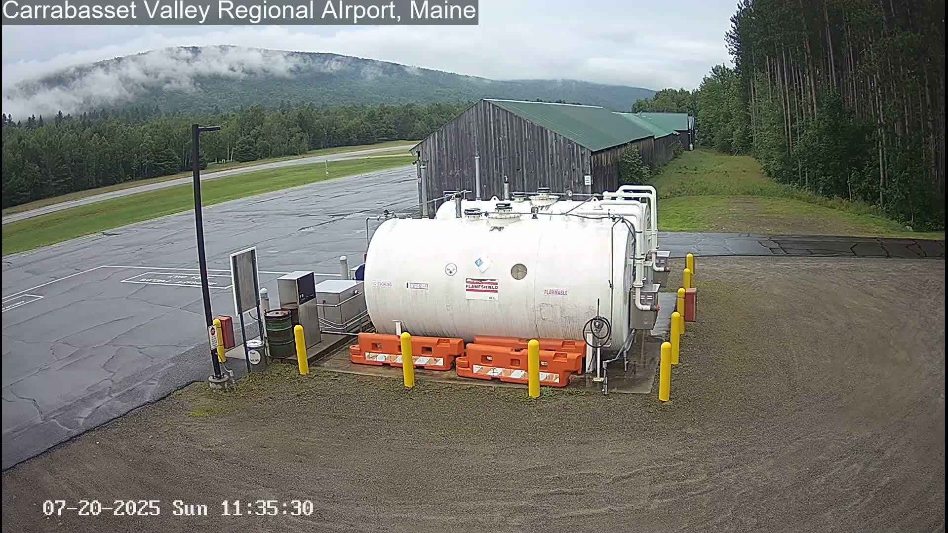 Kingsfield, Carrabassett Valley, Sugarloaf Regional Airport Live Cam - Kingsfield, Franklin, Maine, USA
