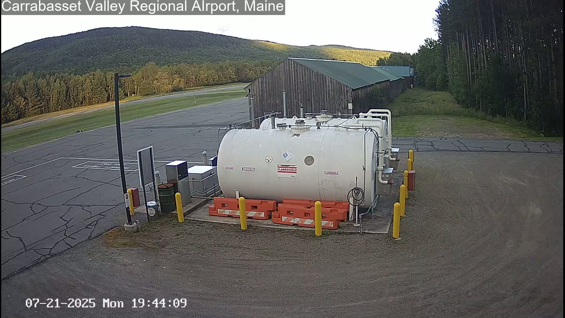 Kingsfield, Carrabassett Valley, Sugarloaf Regional Airport Live Cam - Kingsfield, Franklin, Maine, USA