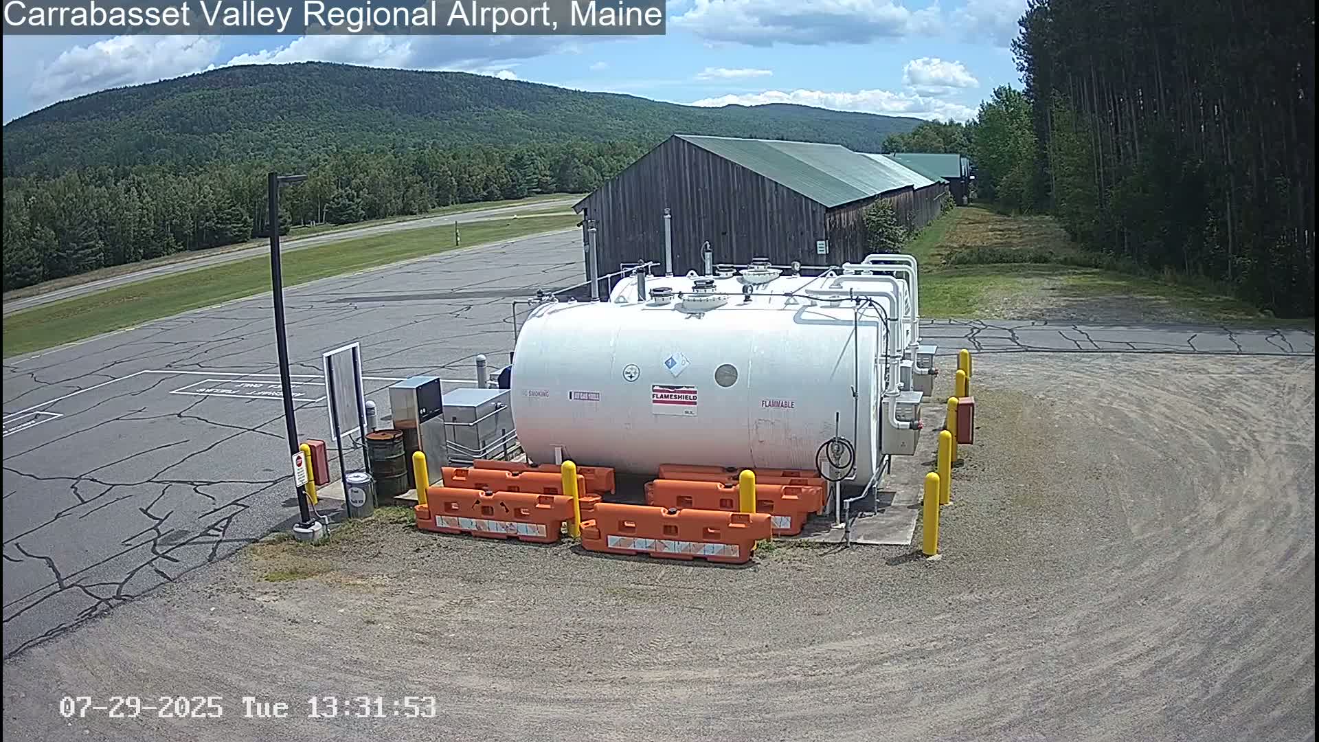 Kingsfield, Carrabassett Valley, Sugarloaf Regional Airport Live Cam - Kingsfield, Franklin, Maine, USA