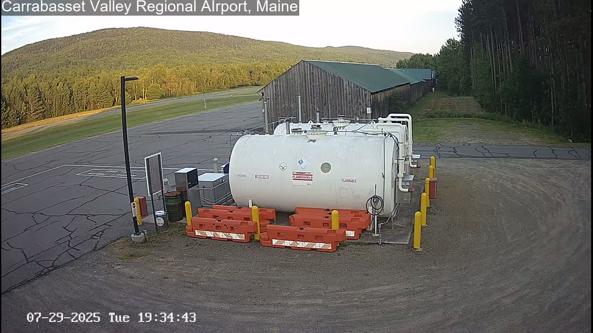Kingsfield, Carrabassett Valley, Sugarloaf Regional Airport Live Cam - Kingsfield, Franklin, Maine, USA
