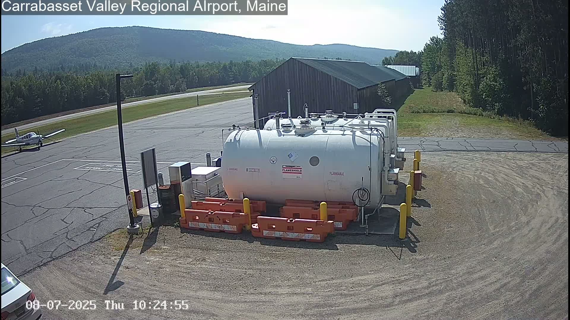 Kingsfield, Carrabassett Valley, Sugarloaf Regional Airport Live Cam - Kingsfield, Franklin, Maine, USA
