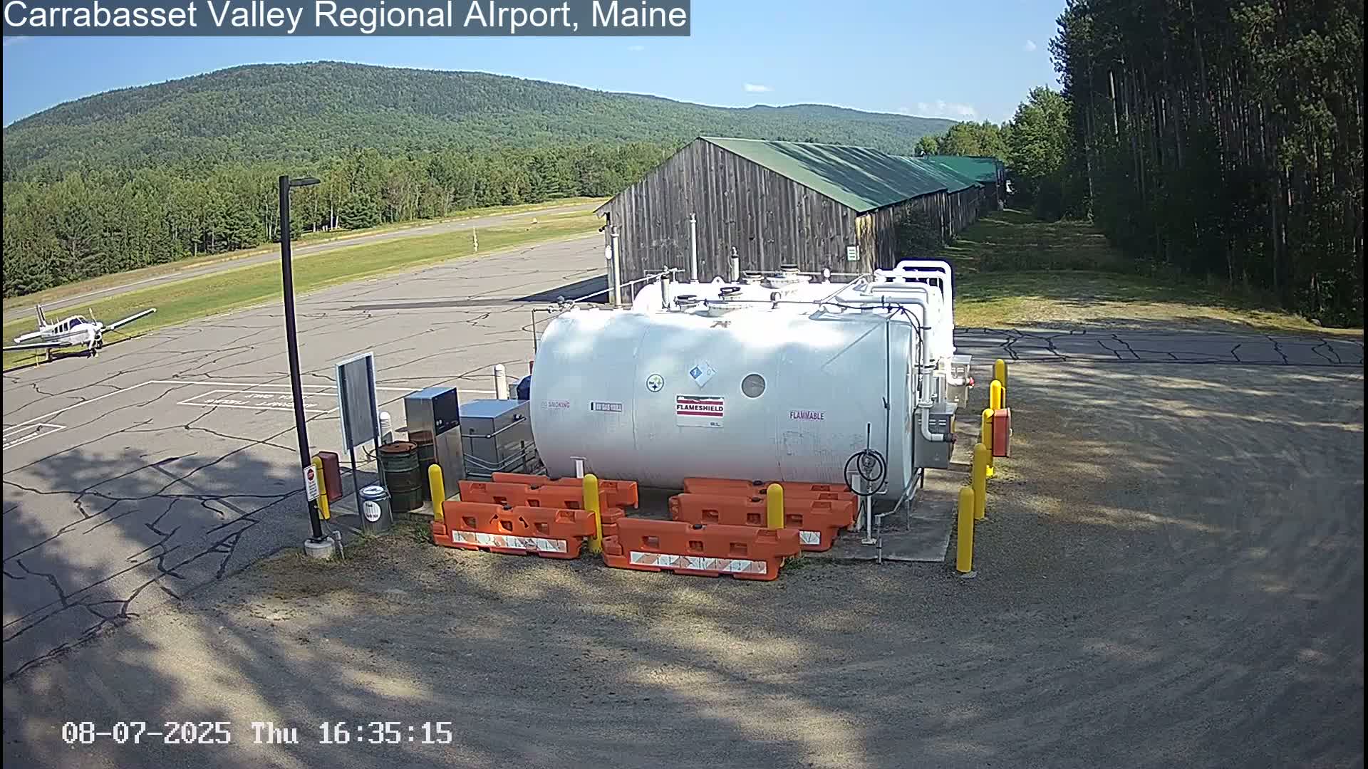 Kingsfield, Carrabassett Valley, Sugarloaf Regional Airport Live Cam - Kingsfield, Franklin, Maine, USA
