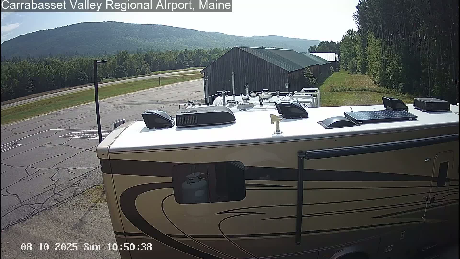 Kingsfield, Carrabassett Valley, Sugarloaf Regional Airport Live Cam - Kingsfield, Franklin, Maine, USA