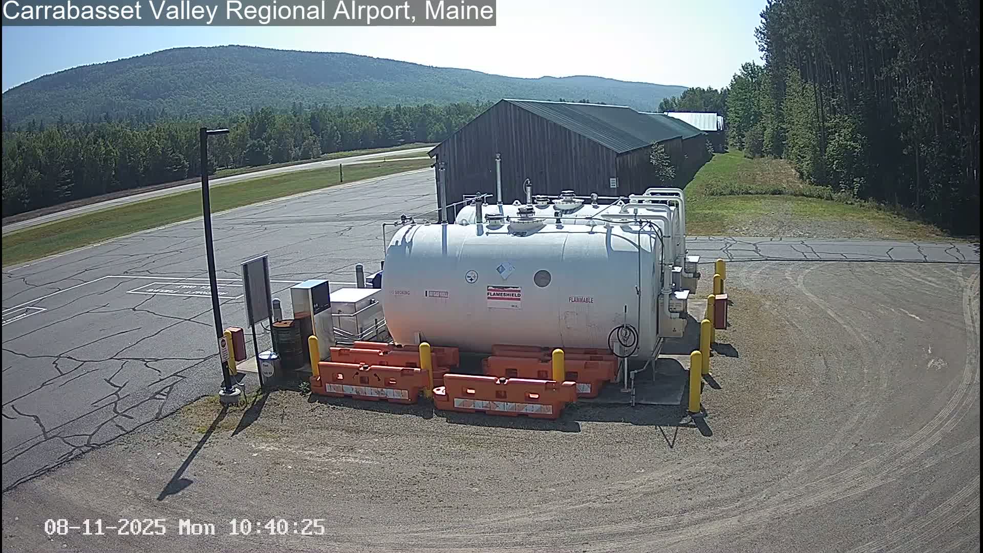 Kingsfield, Carrabassett Valley, Sugarloaf Regional Airport Live Cam - Kingsfield, Franklin, Maine, USA