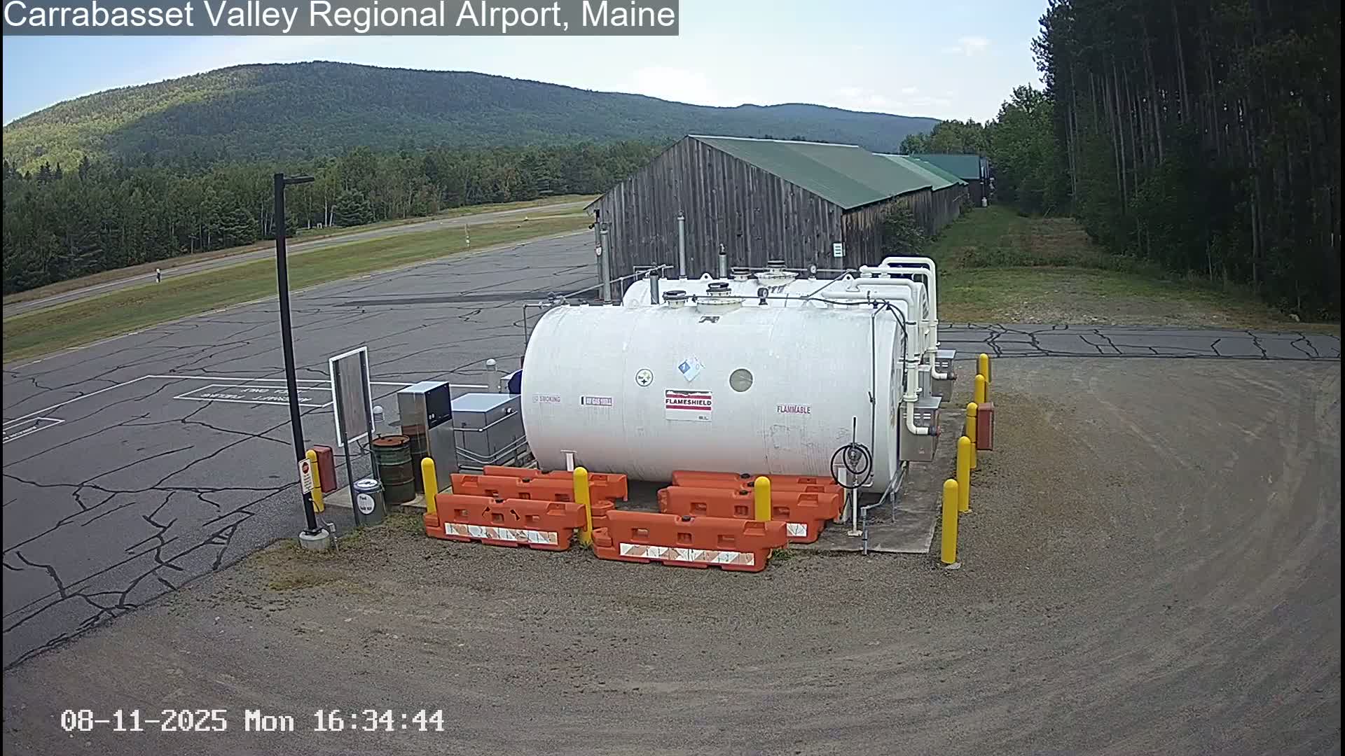 Kingsfield, Carrabassett Valley, Sugarloaf Regional Airport Live Cam - Kingsfield, Franklin, Maine, USA