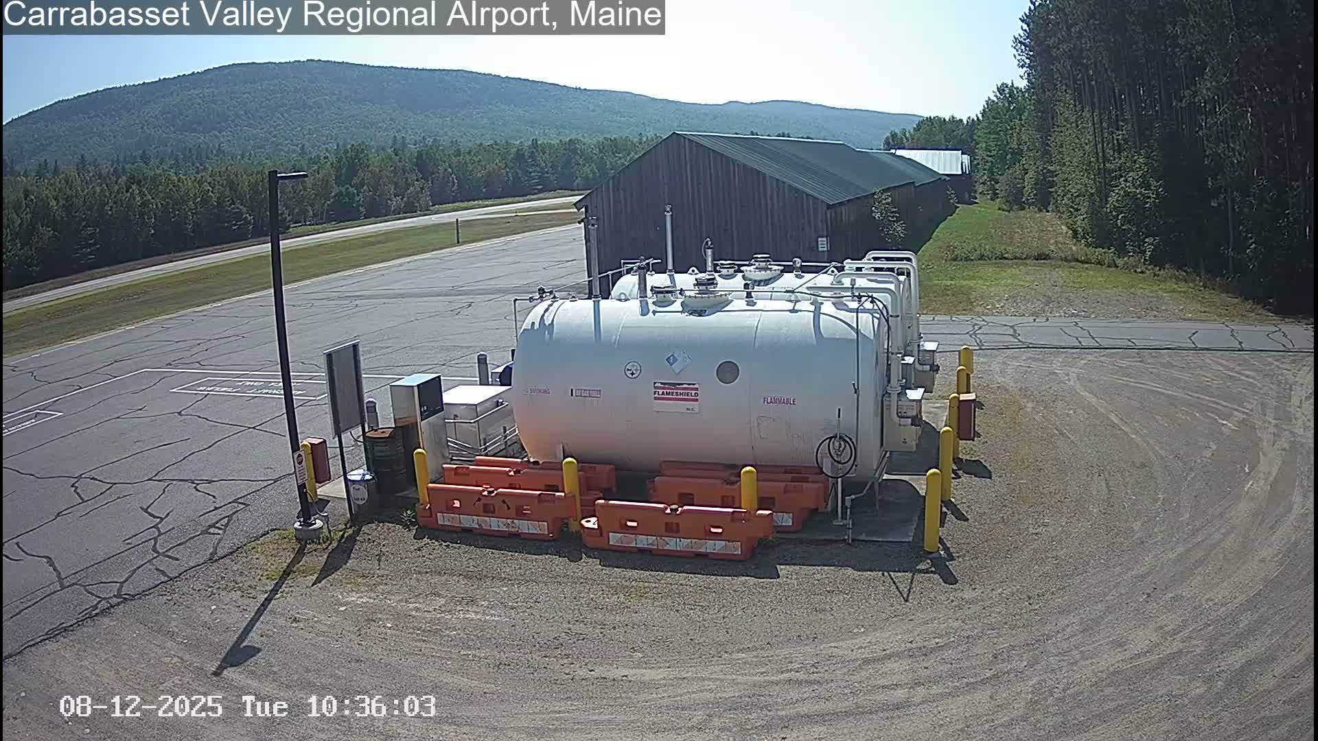 Kingsfield, Carrabassett Valley, Sugarloaf Regional Airport Live Cam - Kingsfield, Franklin, Maine, USA