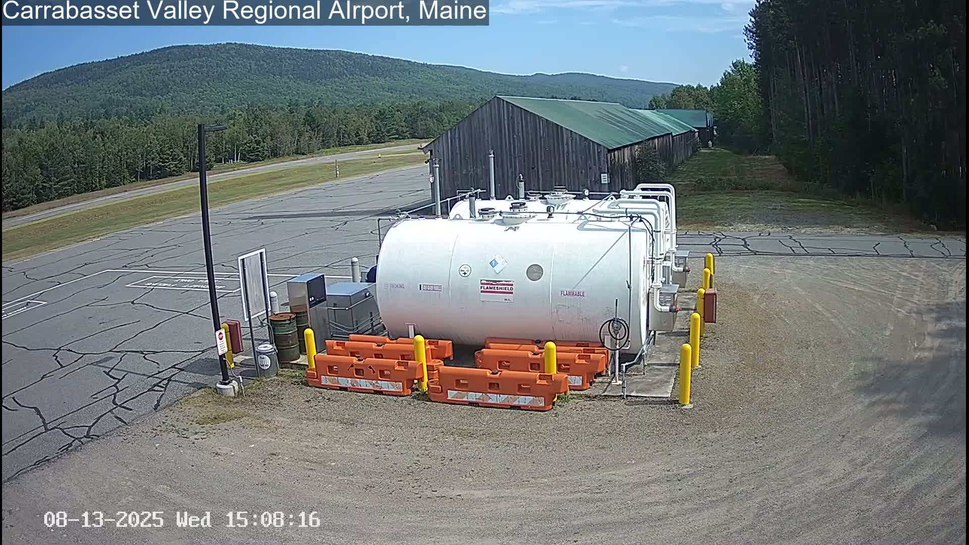 Kingsfield, Carrabassett Valley, Sugarloaf Regional Airport Live Cam - Kingsfield, Franklin, Maine, USA