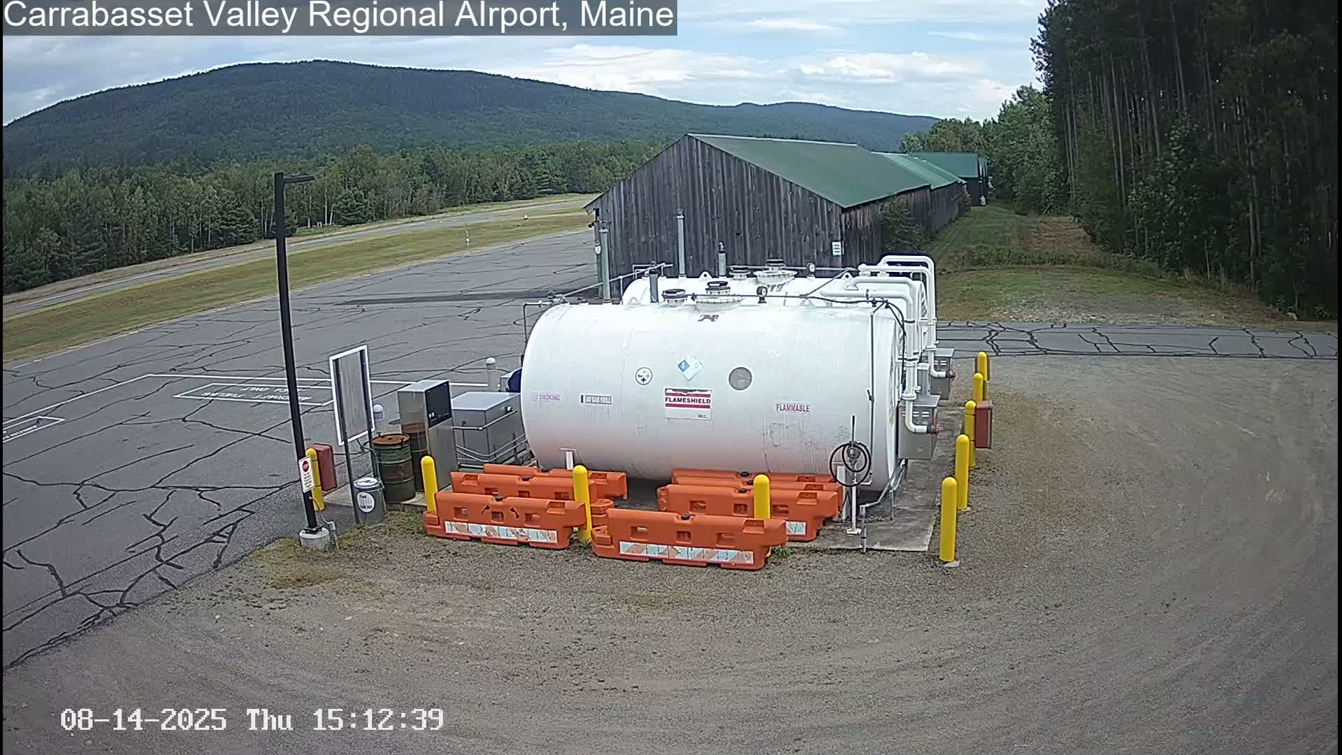Kingsfield, Carrabassett Valley, Sugarloaf Regional Airport Live Cam - Kingsfield, Franklin, Maine, USA