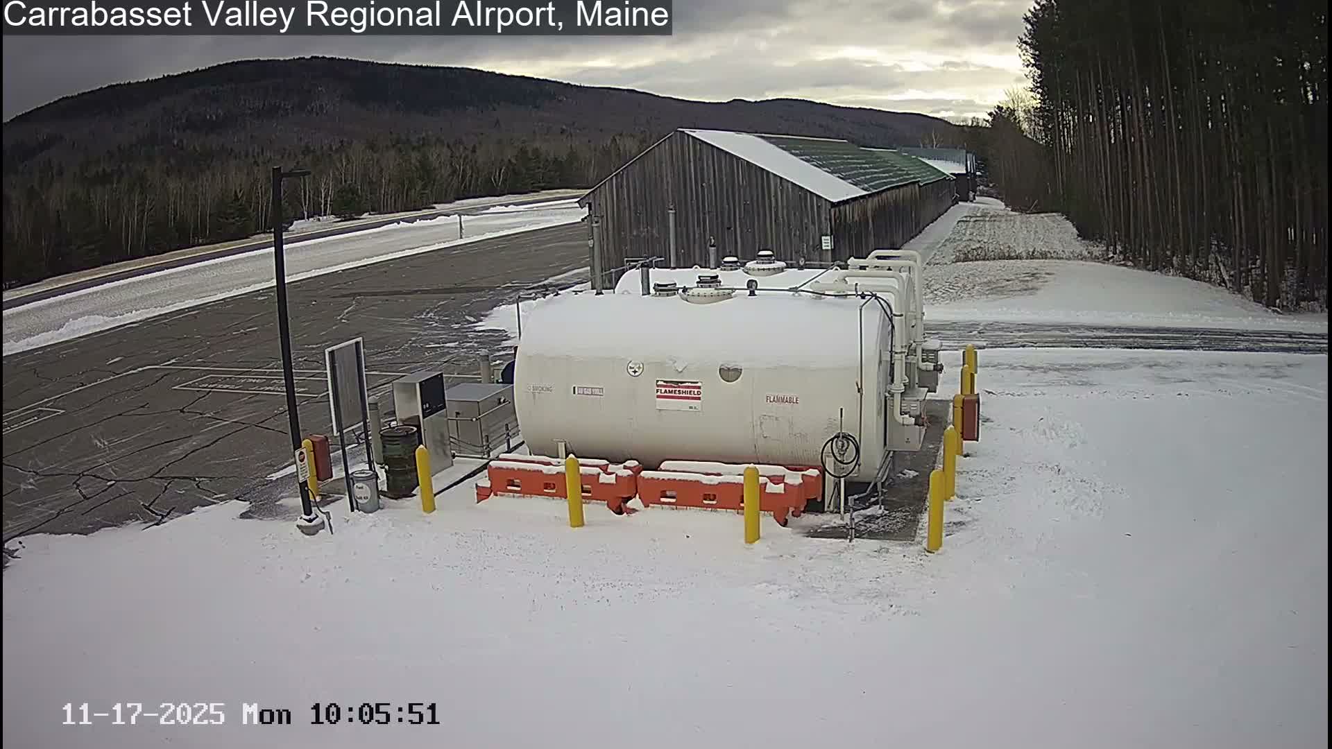 Kingsfield, Carrabassett Valley, Sugarloaf Regional Airport Live Cam - Kingsfield, Franklin, Maine, USA