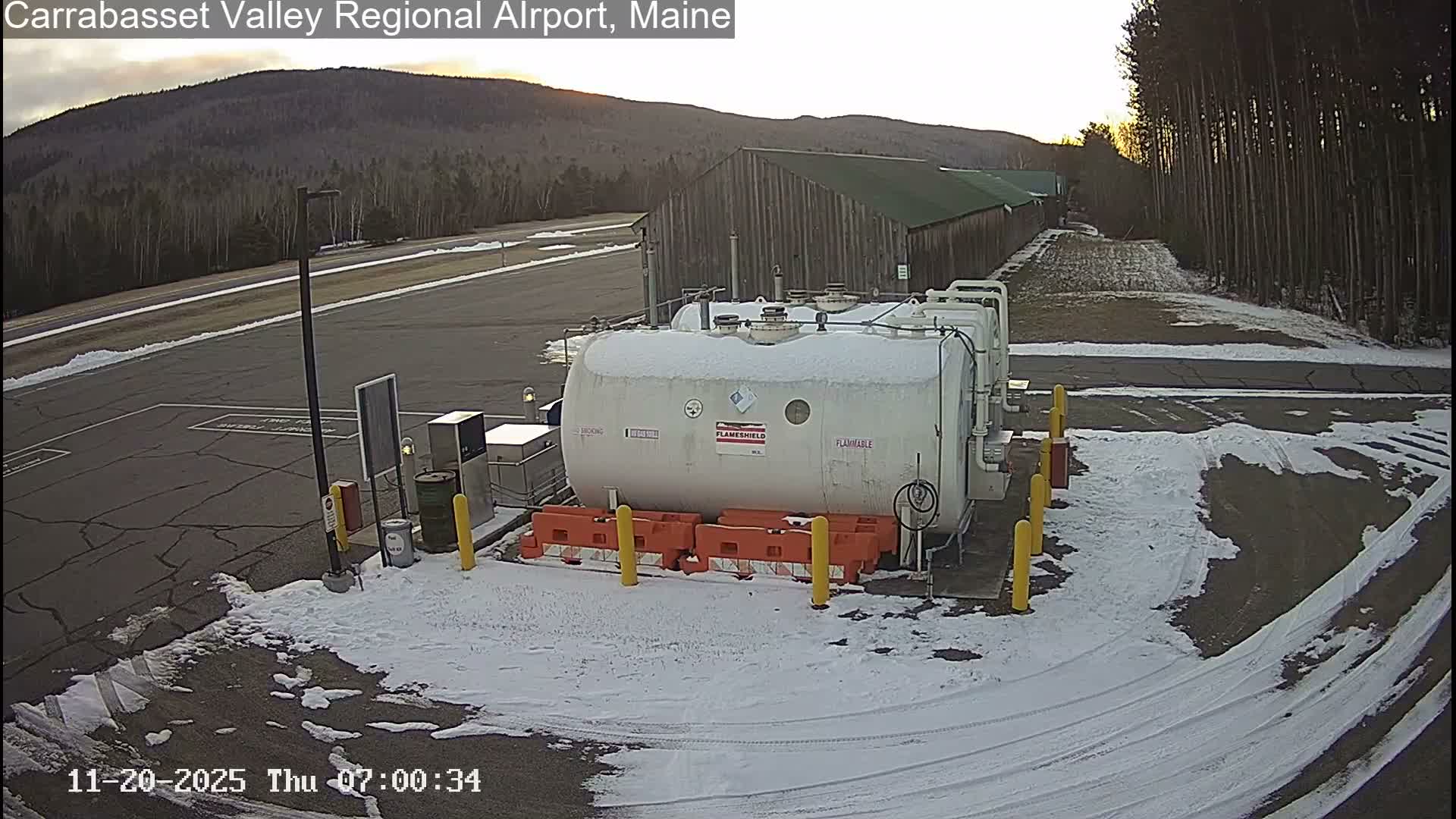 Kingsfield, Carrabassett Valley, Sugarloaf Regional Airport Live Cam - Kingsfield, Franklin, Maine, USA