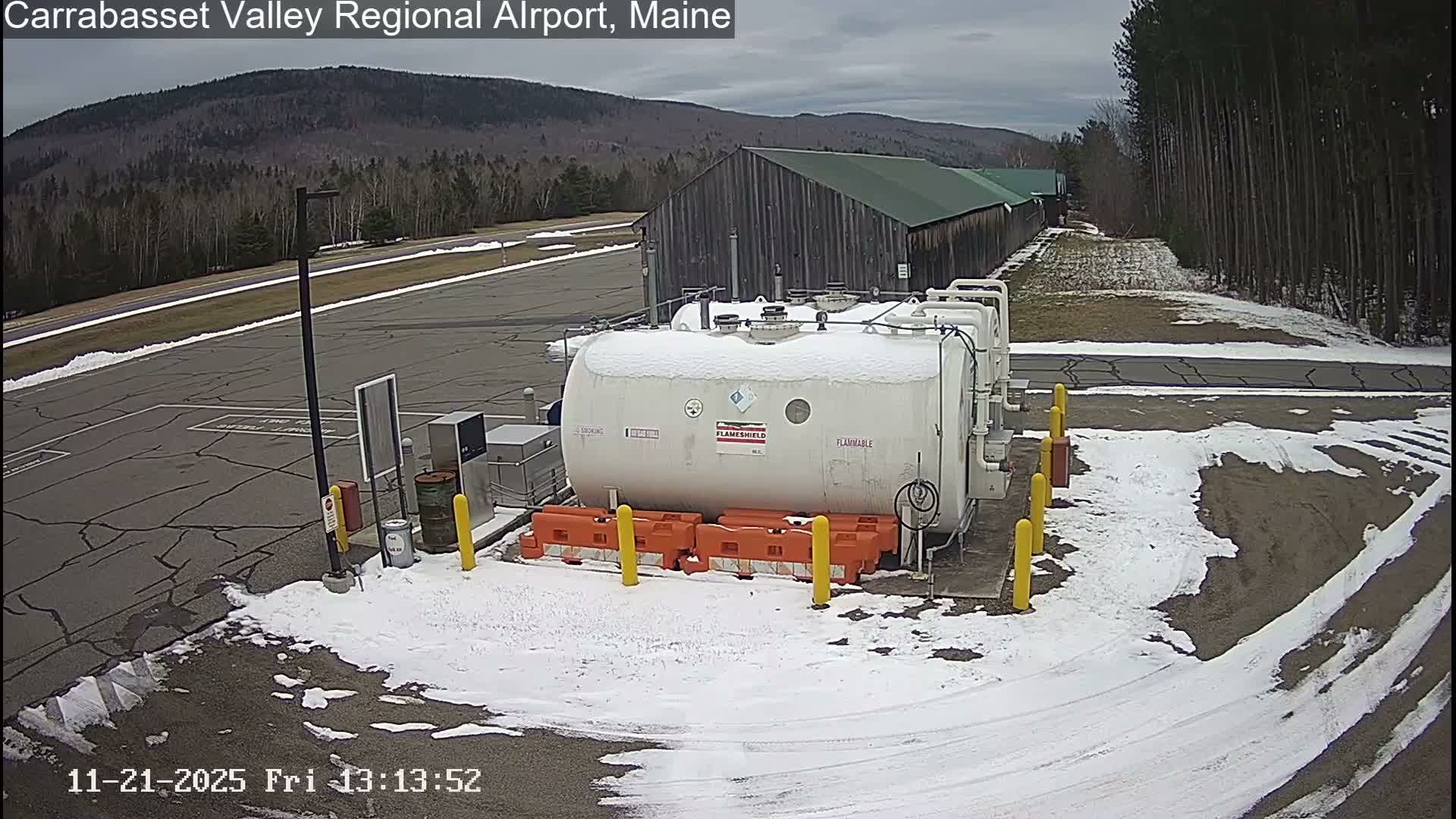 Kingsfield, Carrabassett Valley, Sugarloaf Regional Airport Live Cam - Kingsfield, Franklin, Maine, USA