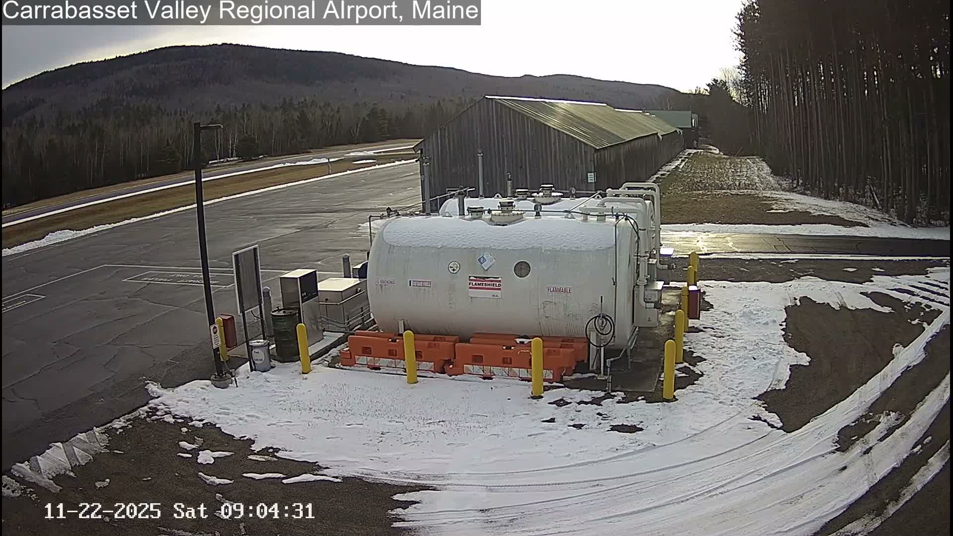 Kingsfield, Carrabassett Valley, Sugarloaf Regional Airport Live Cam - Kingsfield, Franklin, Maine, USA