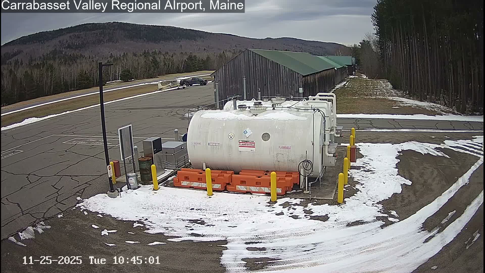 Kingsfield, Carrabassett Valley, Sugarloaf Regional Airport Live Cam - Kingsfield, Franklin, Maine, USA