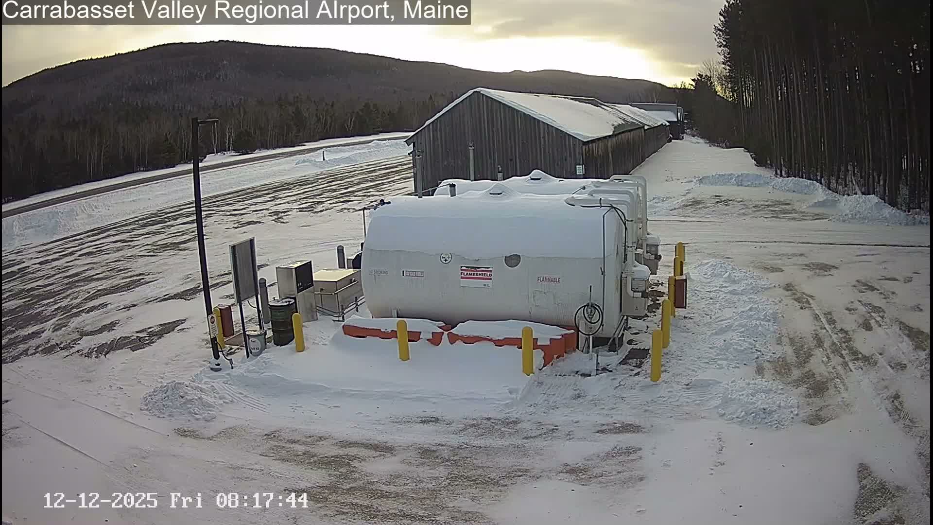 Kingsfield, Carrabassett Valley, Sugarloaf Regional Airport Live Cam - Kingsfield, Franklin, Maine, USA